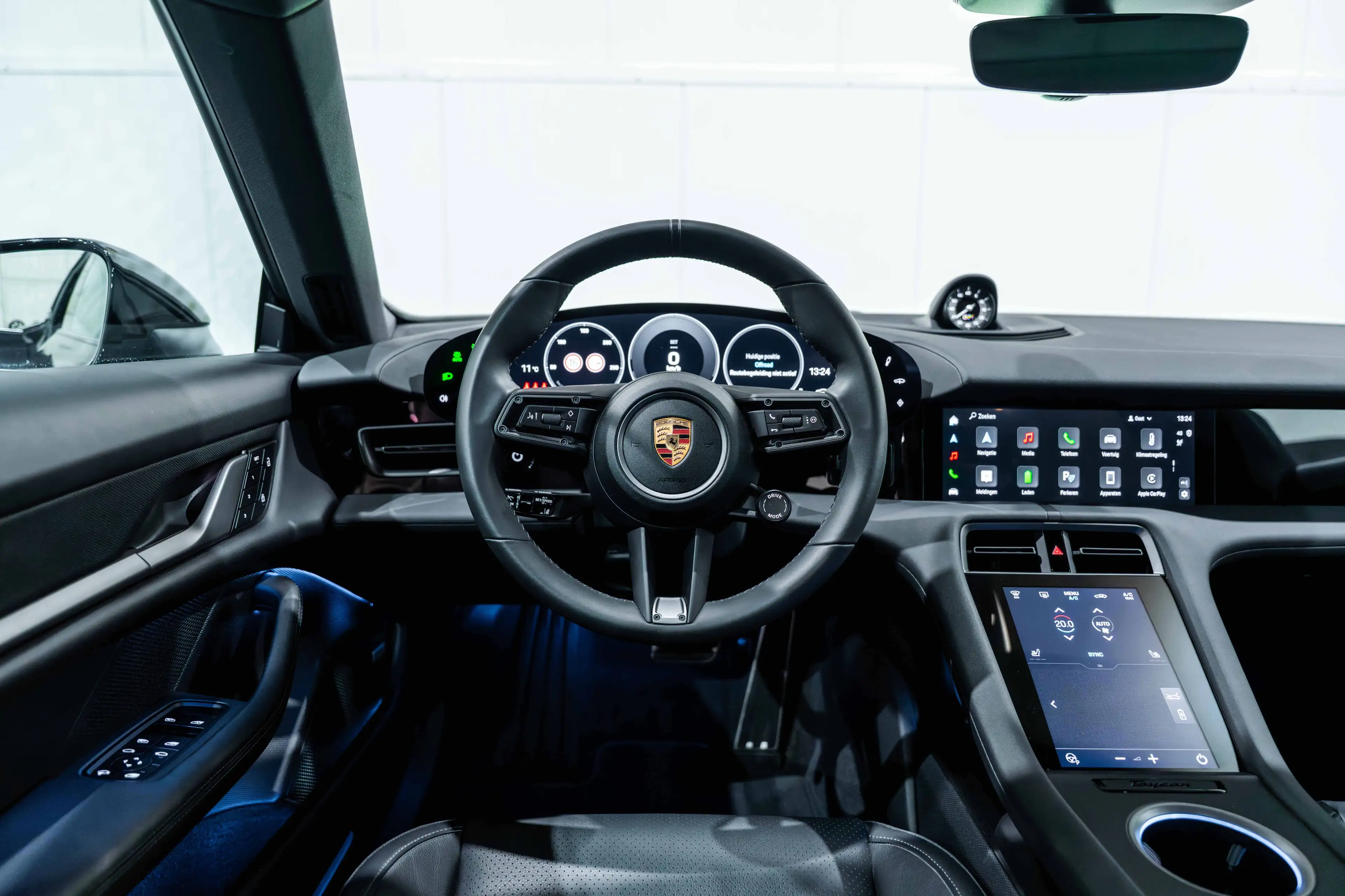 Porsche Taycan Sport Turismo FACE LIFT Perf Batt+/Sport Chr/Matrix/Bose/21inch — photo 11