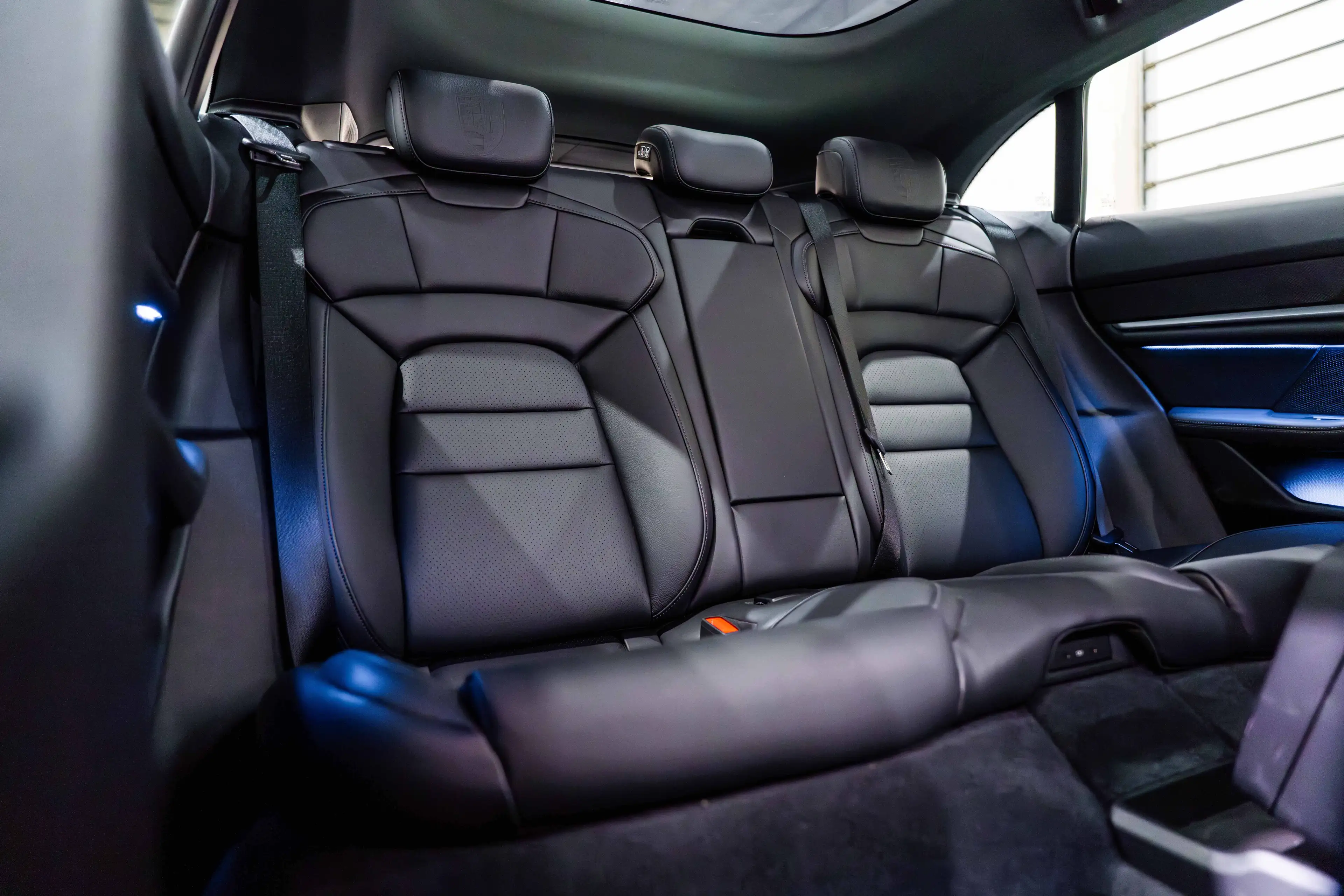 Porsche Taycan Sport Turismo FACE LIFT Perf Batt+/Sport Chr/Matrix/Bose/21inch — photo 19