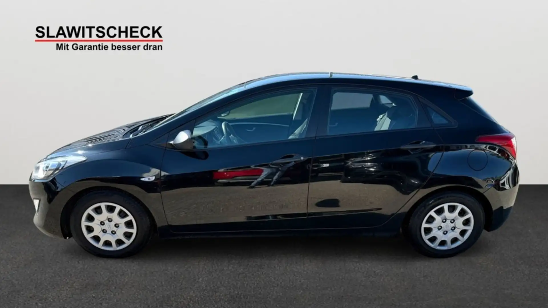 Hyundai i30 1,4 CRDi Europe Zwart - 2