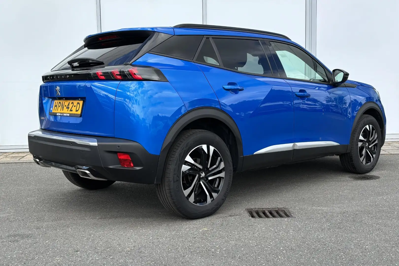 Peugeot 2008 1.2 130PK Allure Pack | Navigatie | Keyless Entry Blau - 2