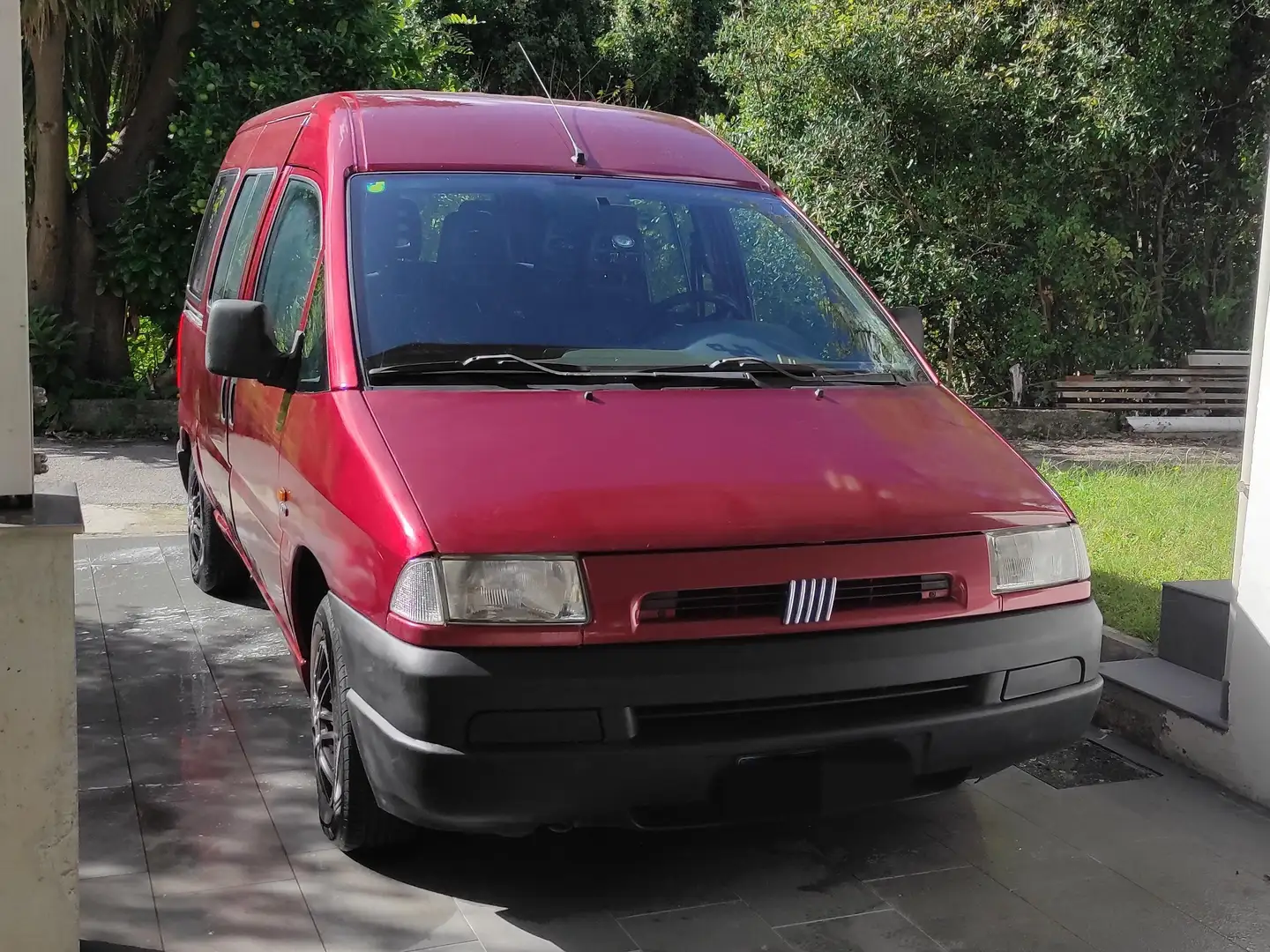 Fiat Scudo 1.9 turbodiesel Roşu - 2