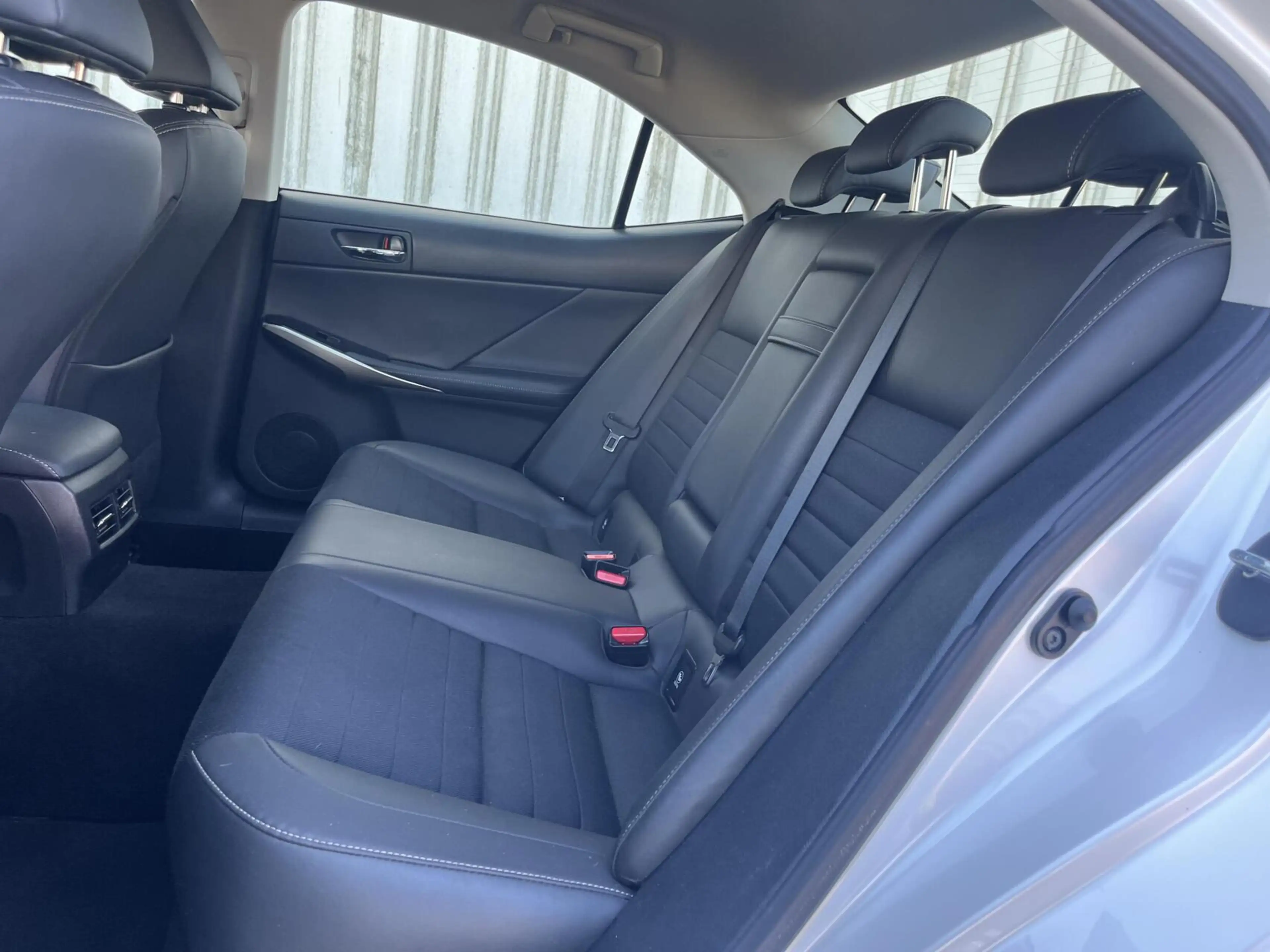 Lexus IS 300 300h HYBRID 223PK TREKHAAK+ACC+DAB+CAMERA DEALER O — photo 19