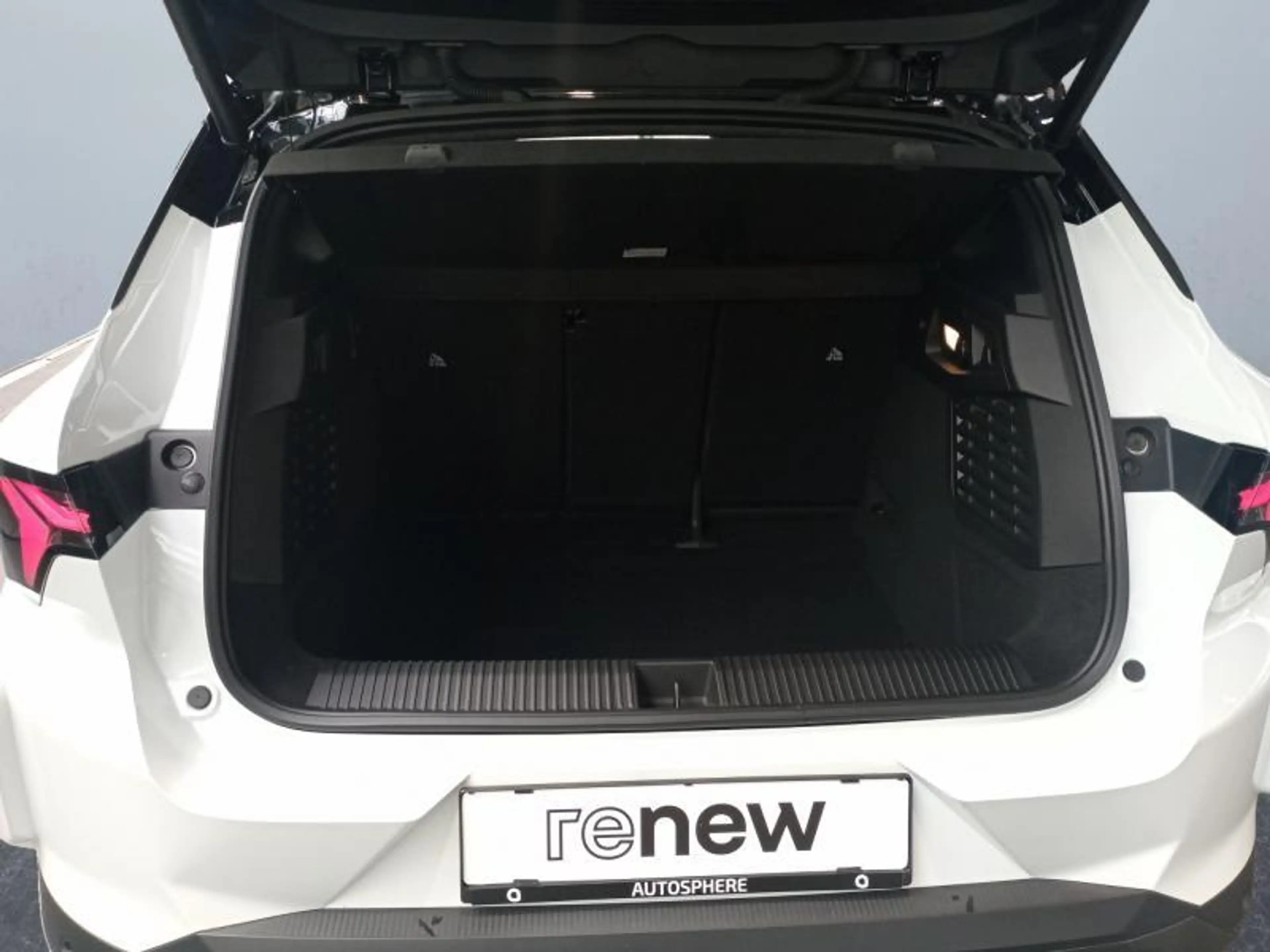 Renault Scenic 87 kWh Long range Esprit Alpine 220 Hp — photo 9