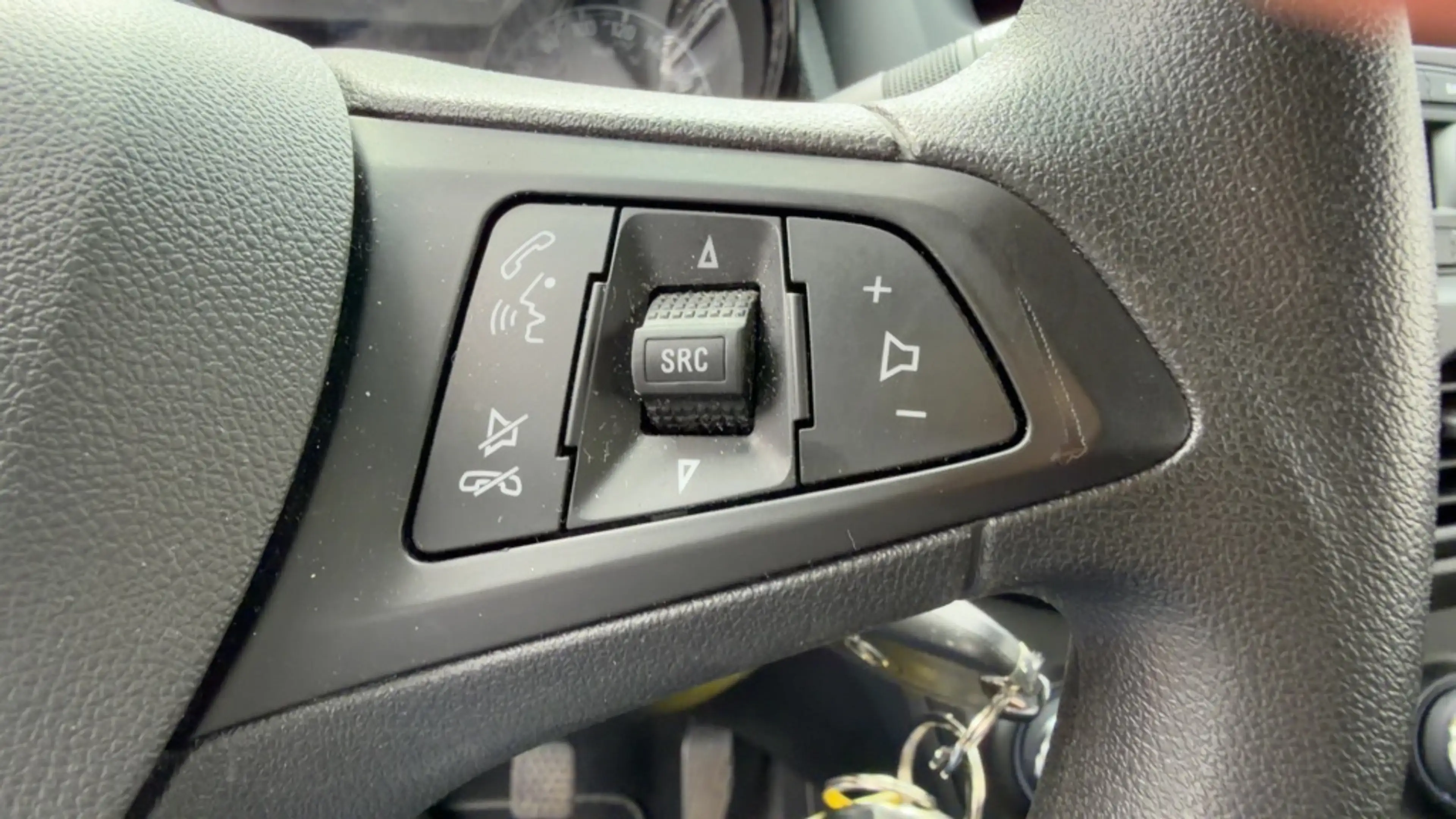Opel Karl 1.0 120 Jaar Edition cruise — photo 10