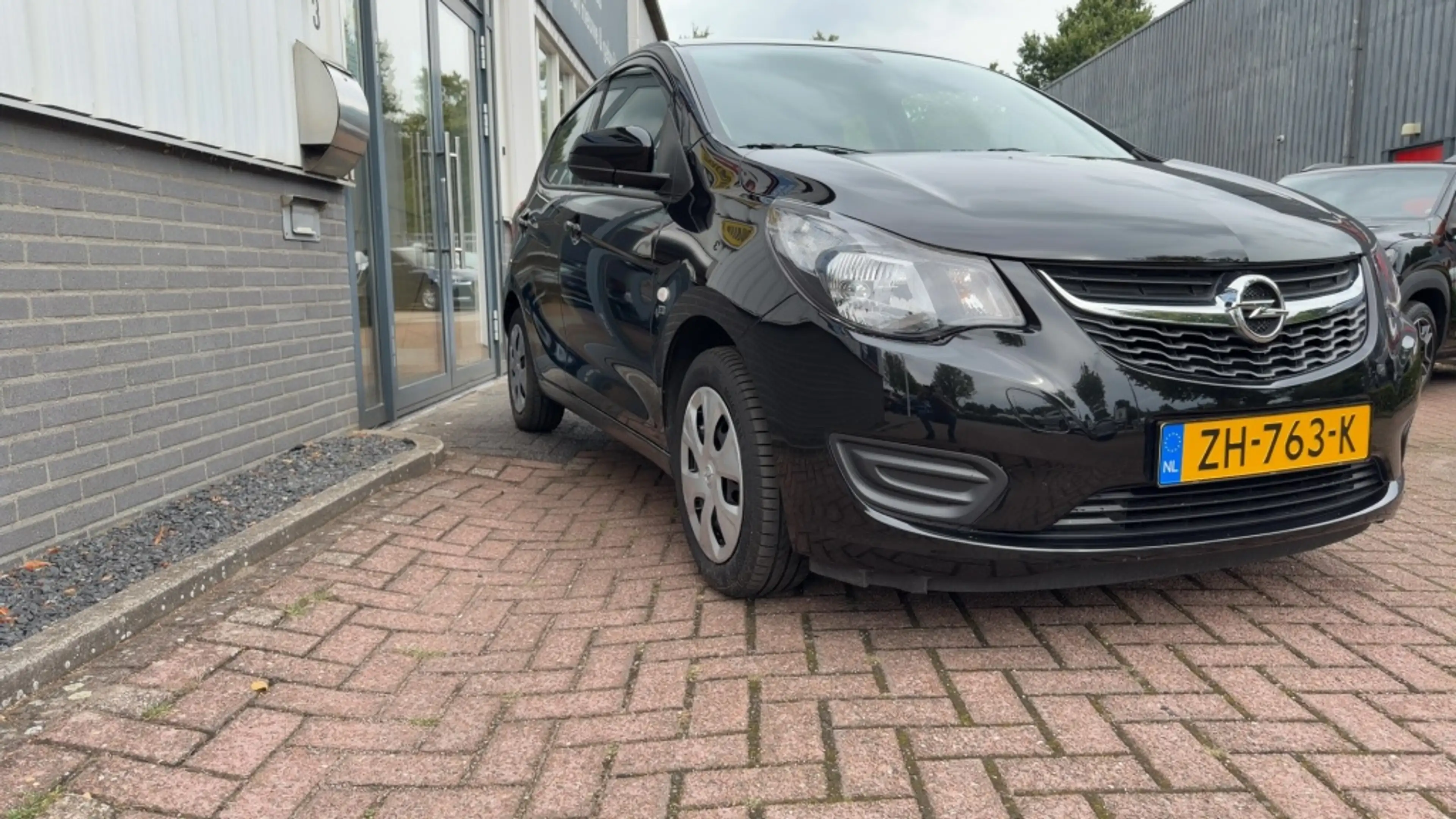 Opel Karl 1.0 120 Jaar Edition cruise — photo 3