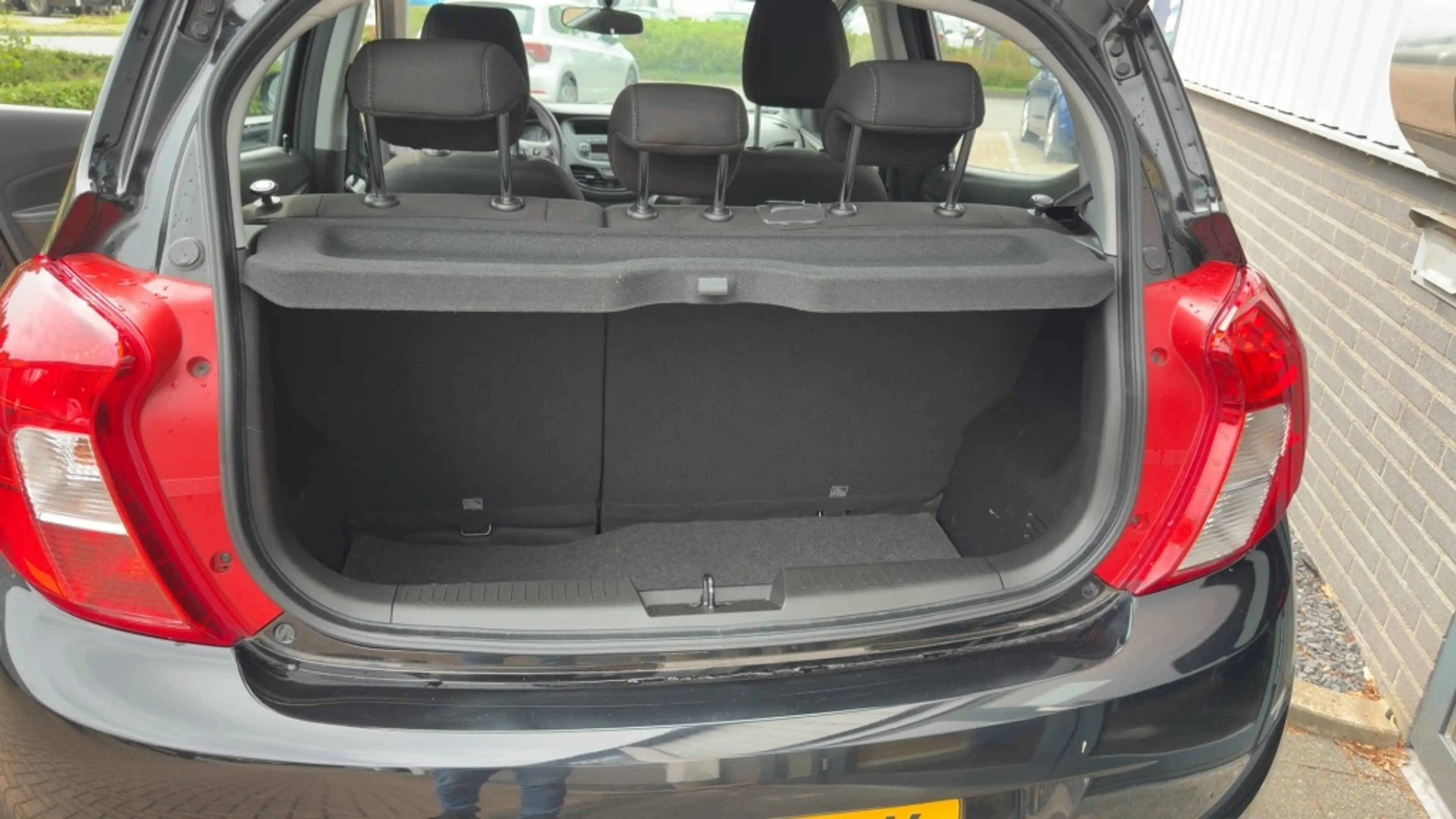 Opel Karl 1.0 120 Jaar Edition cruise — photo 26