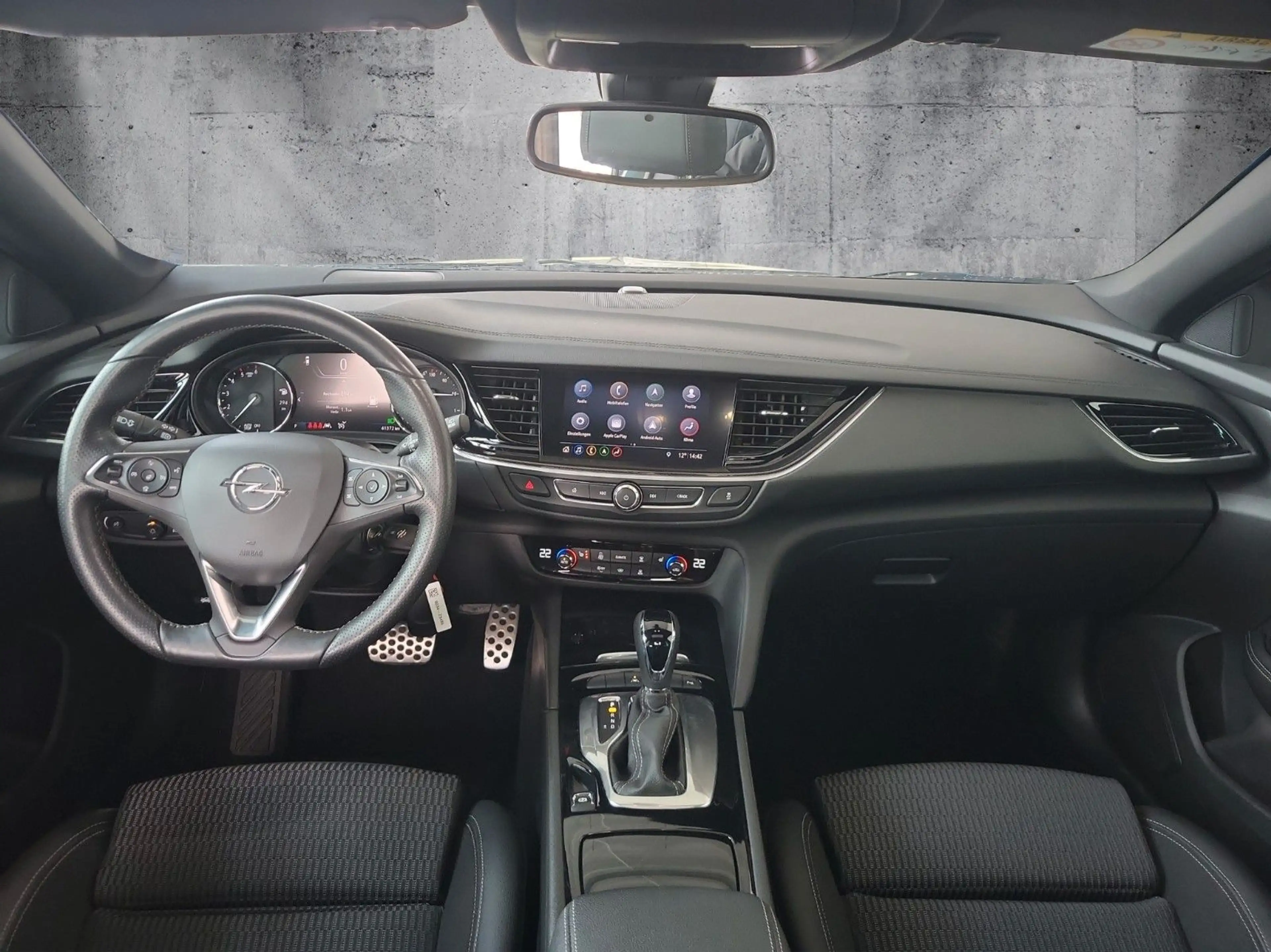 Opel Insignia B ST "Premium  Elegance" Panorama/1Hand — photo 10