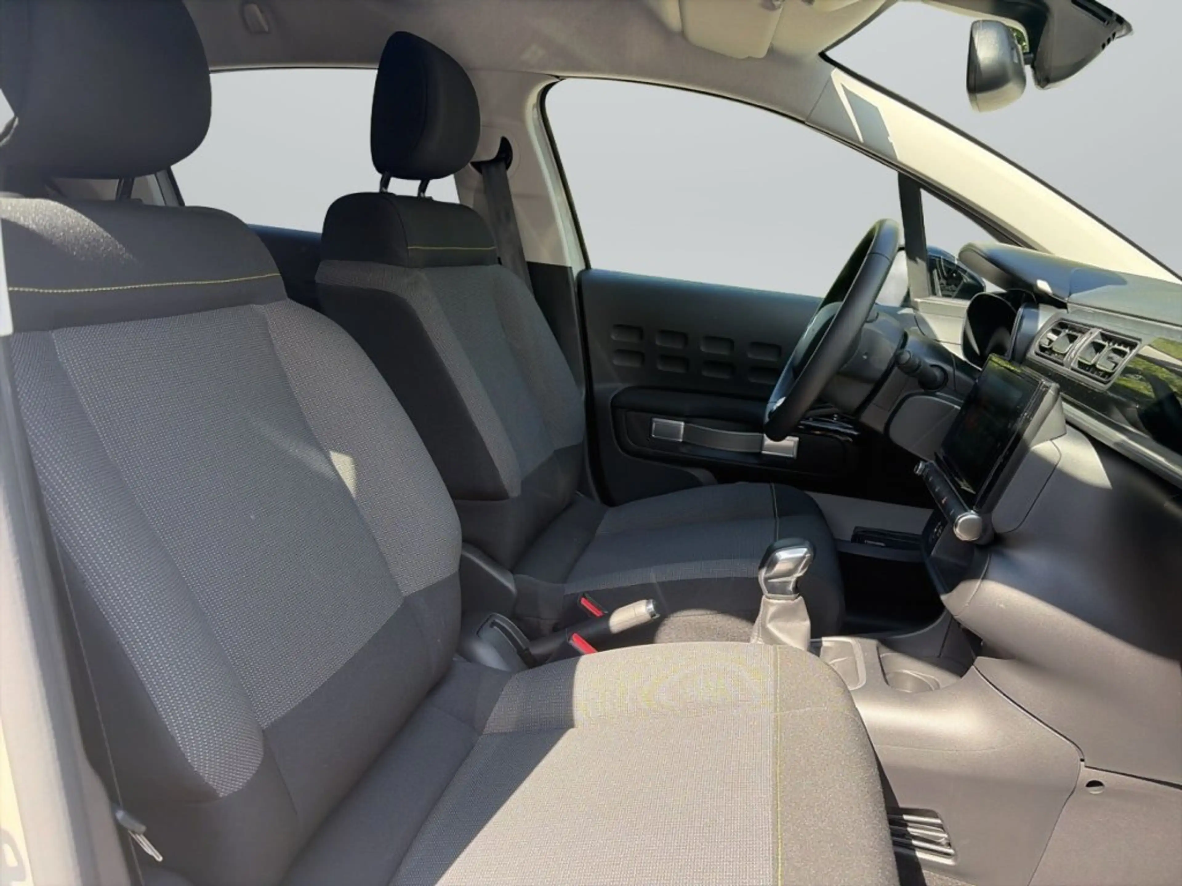 Citroen C3 PureTech 83 S&S 5-Gang-Manuell Shine — photo 8