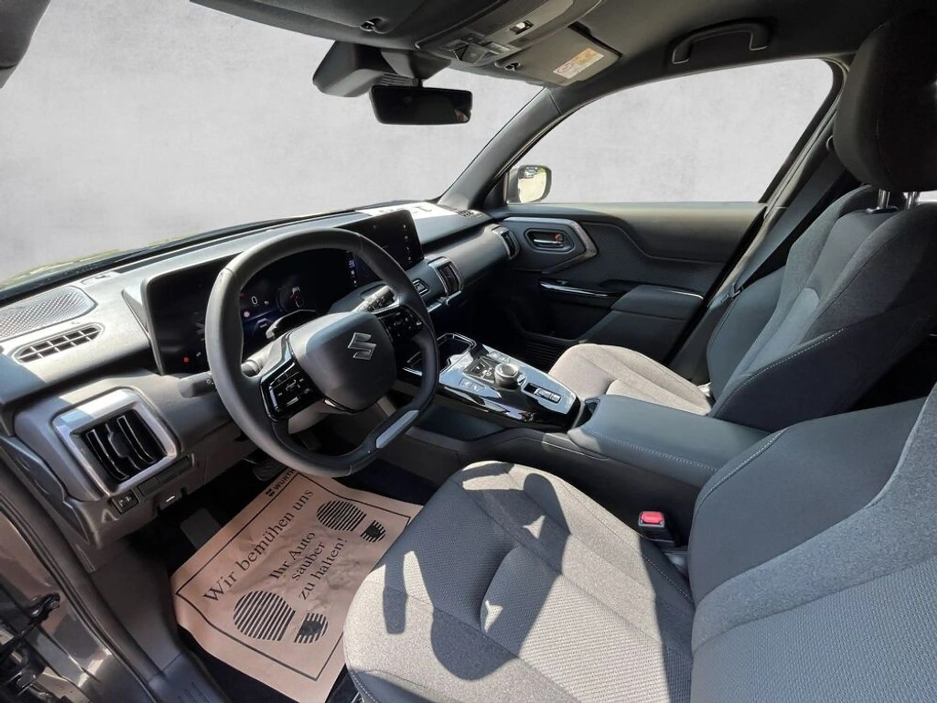 Suzuki Vitara e61kWh GL+ Allgrip-e Flash — photo 9