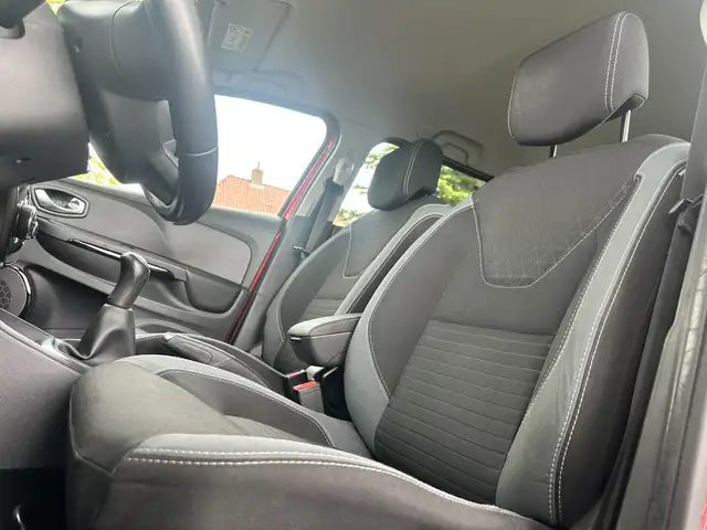 Renault Clio view 14