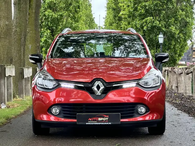 Renault Clio view 4