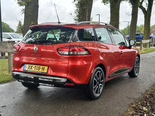 Renault Clio view 9