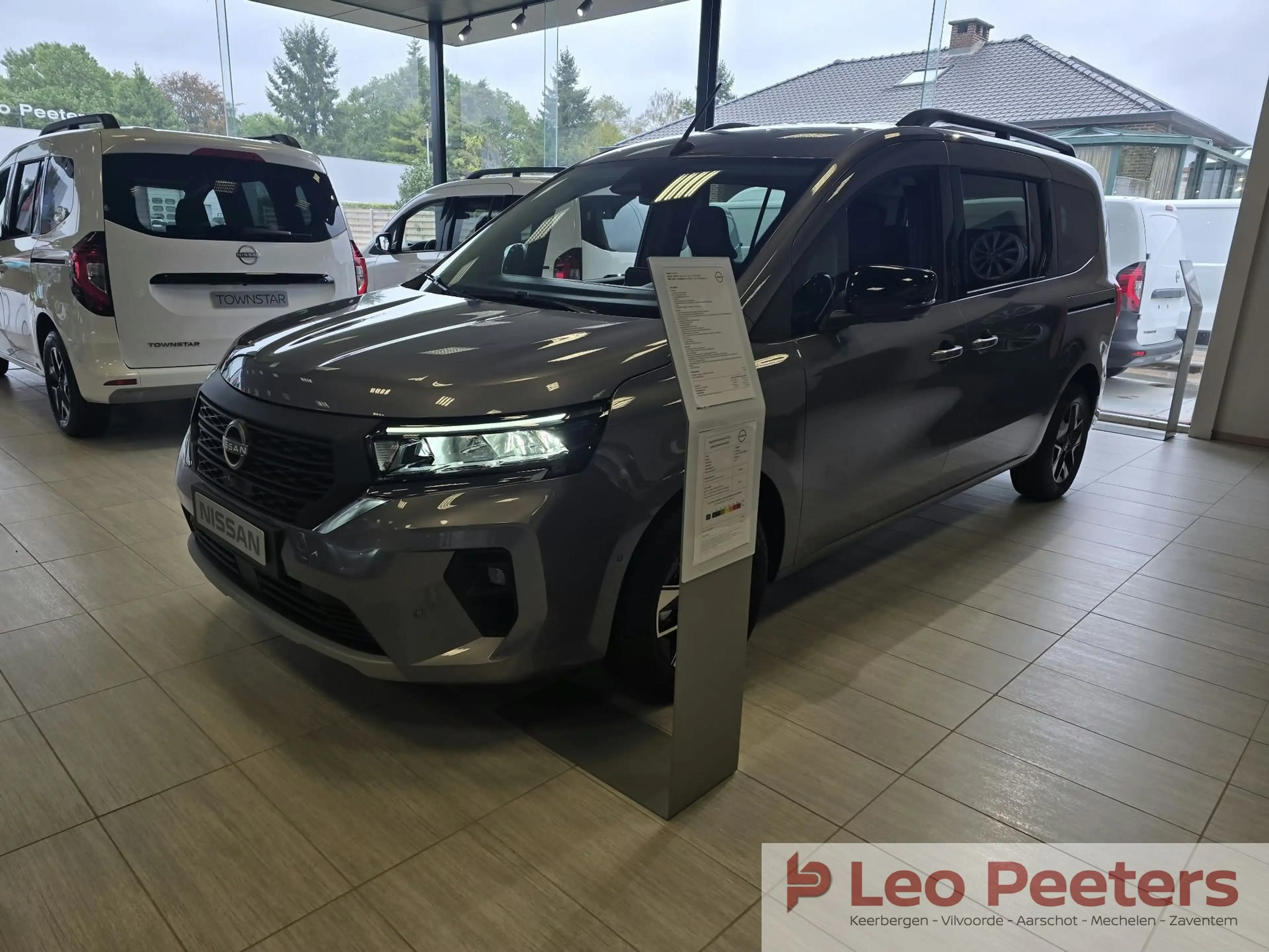 Nissan Townstar L2H1 DIG-T 130 A/T Tekna 7zit — photo 3