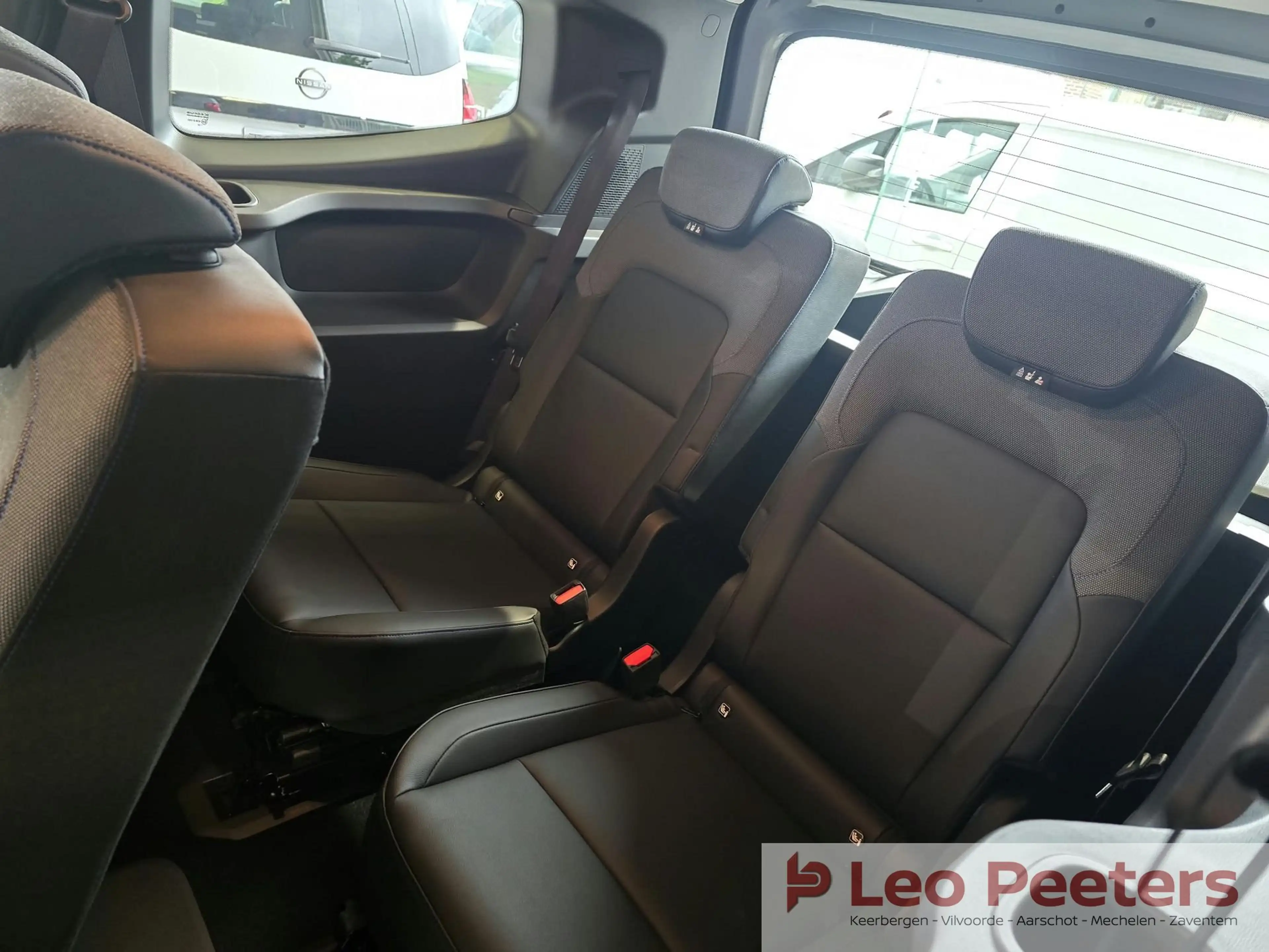 Nissan Townstar L2H1 DIG-T 130 A/T Tekna 7zit — photo 9