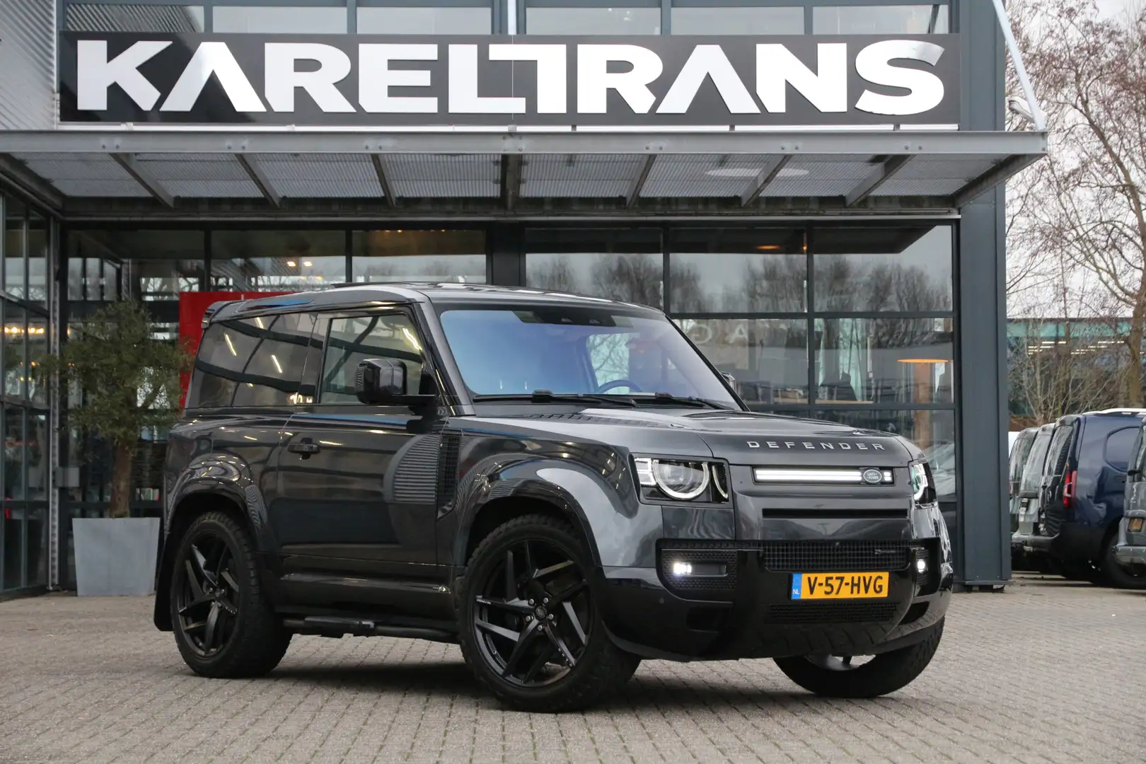 Land Rover Defender 90 3.0 D300 | Grijs kenteken | Luchtvering | Panor Grijs - 1