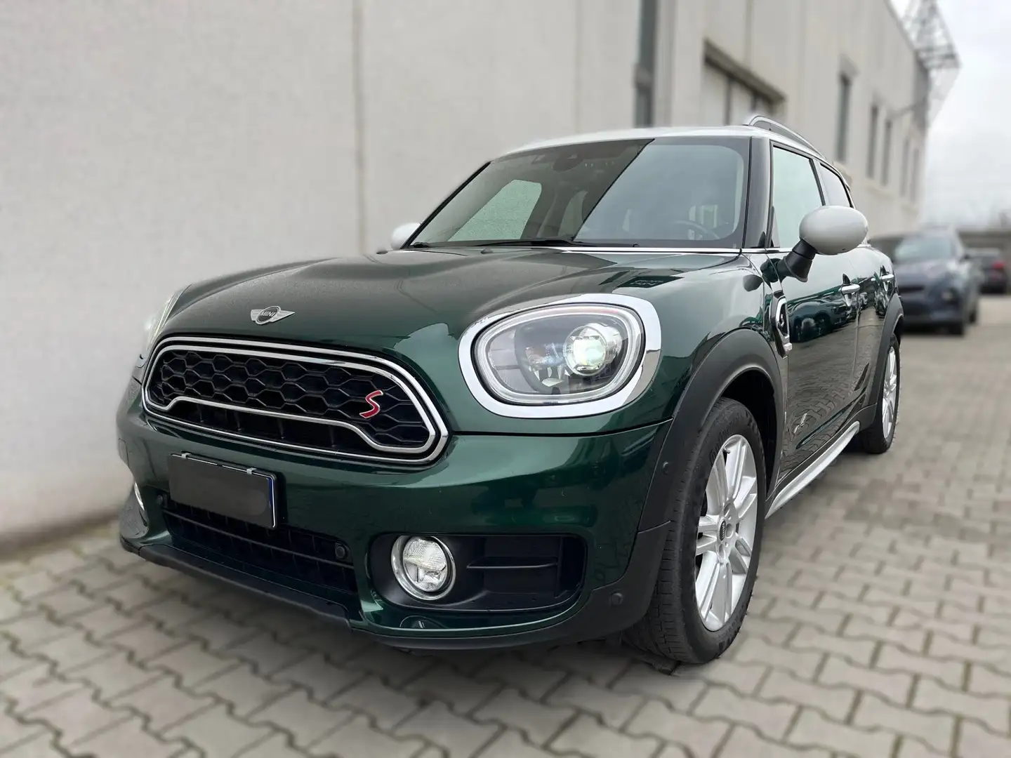 MINI Cooper D Countryman Mini 2.0 Cooper D Countryman ALL4 (S Pack) Vert - 1