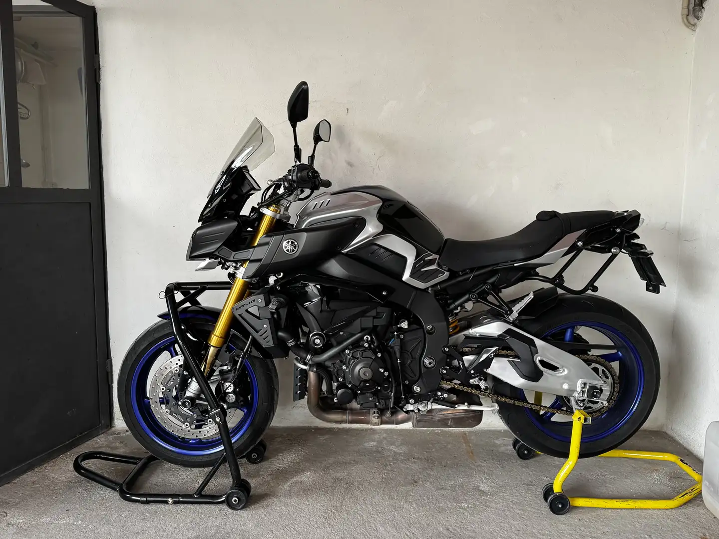 Yamaha MT-10 Sp - 1