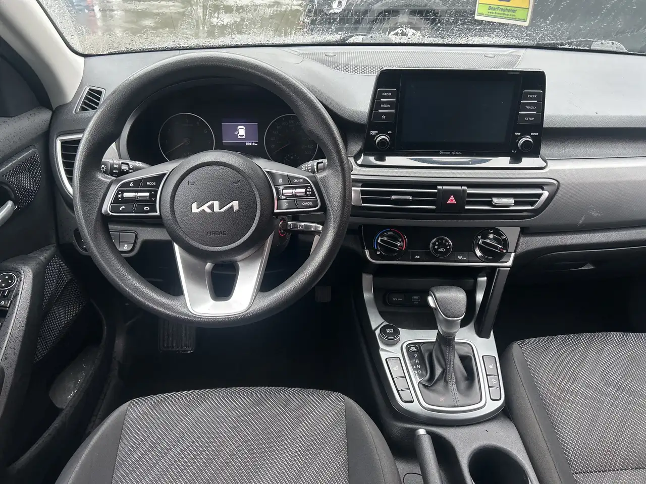 Kia Seltos снимка Kia Seltos