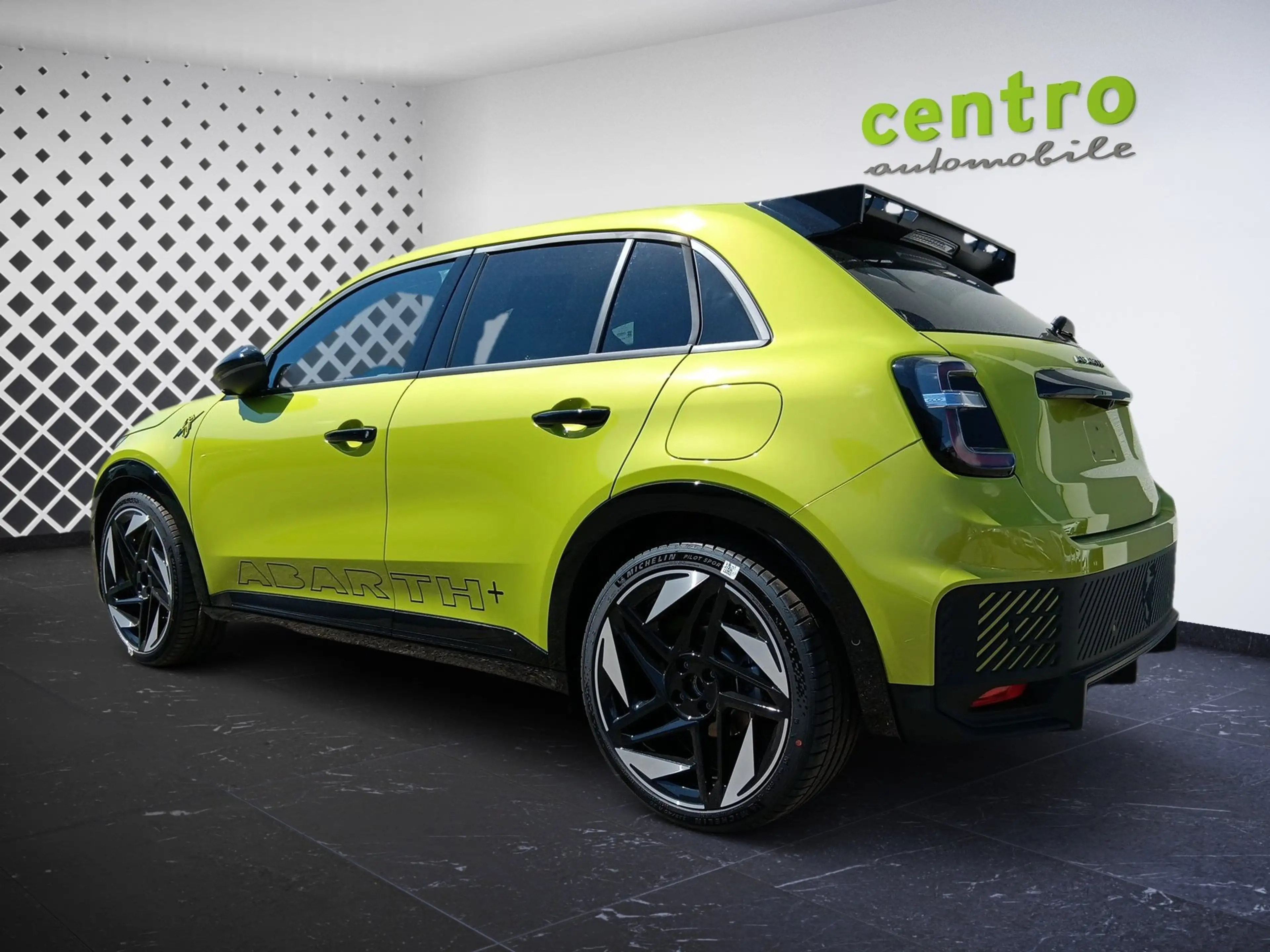 Abarth 600e Scorpionissima 280PS — photo 3
