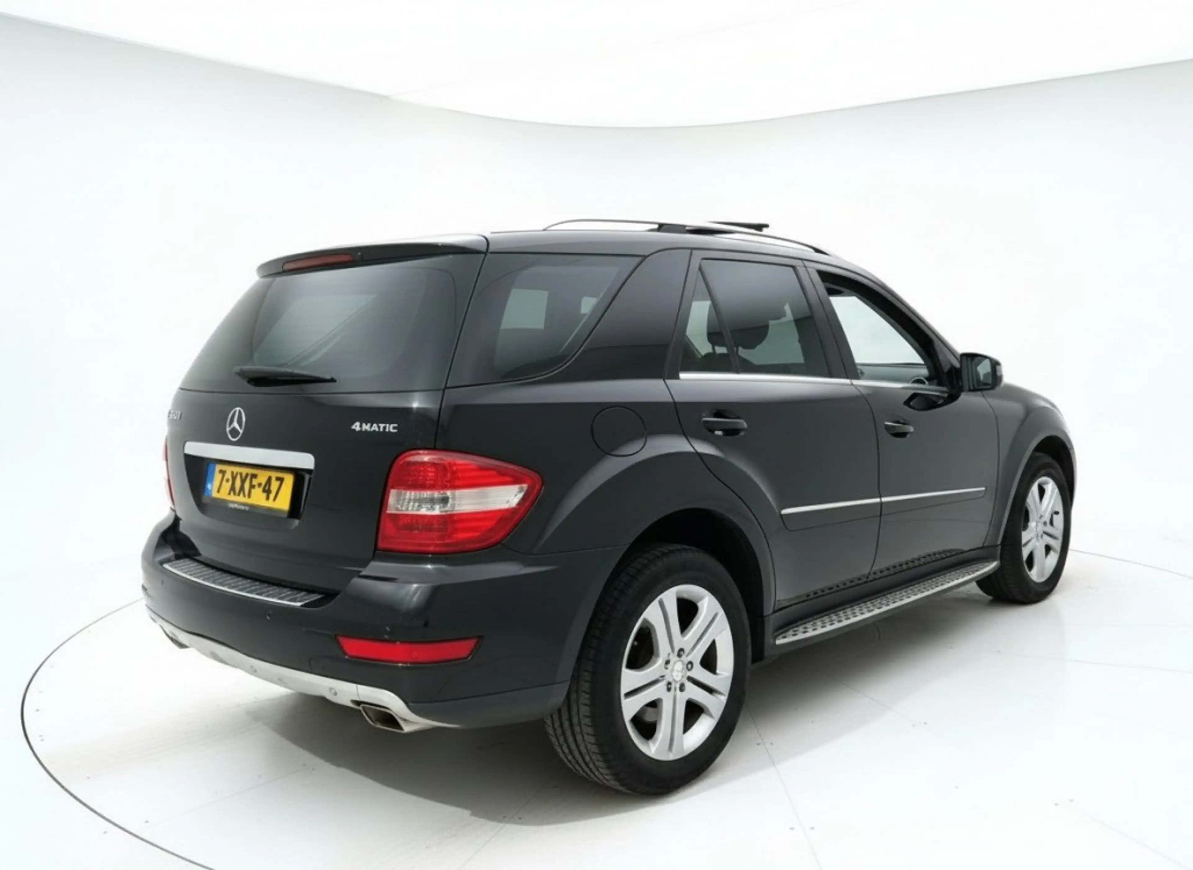 Mercedes-Benz ML 500 500 Dealeronderhouden, Camera, Cruise, Trekhaak — photo 6