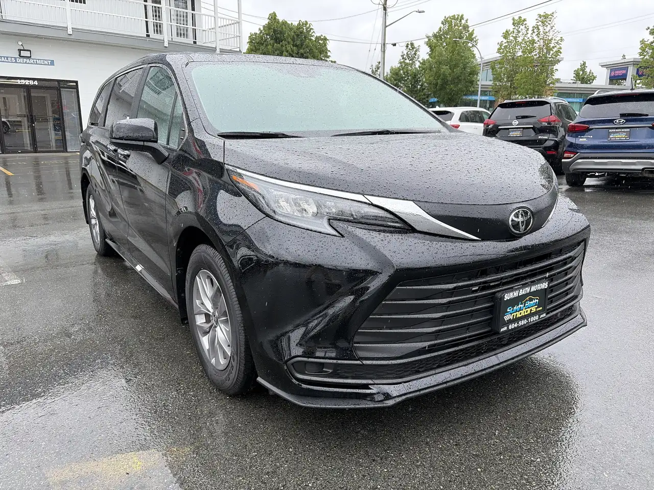 Toyota Sienna снимка Toyota Sienna