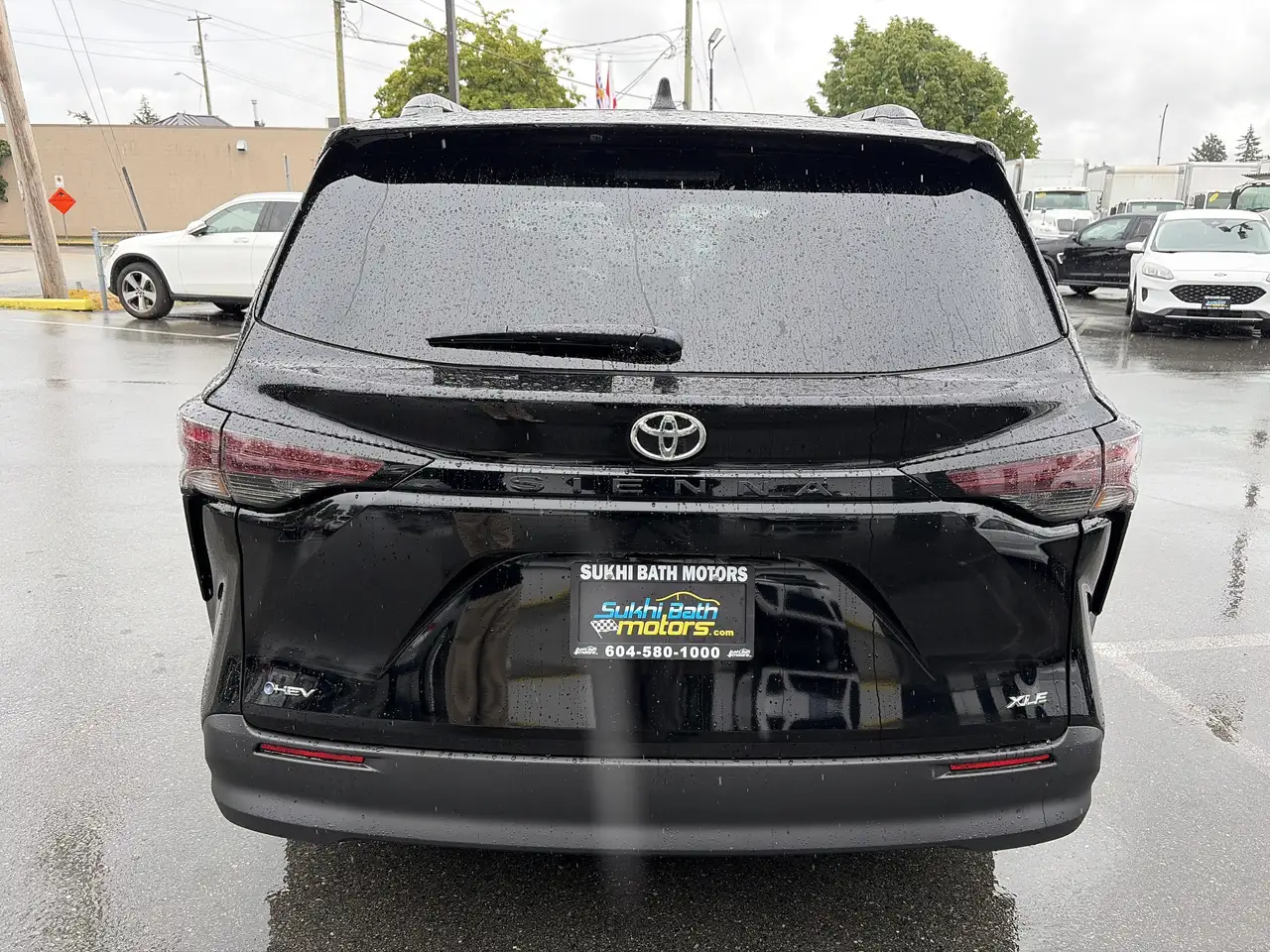 Toyota Sienna снимка Toyota Sienna