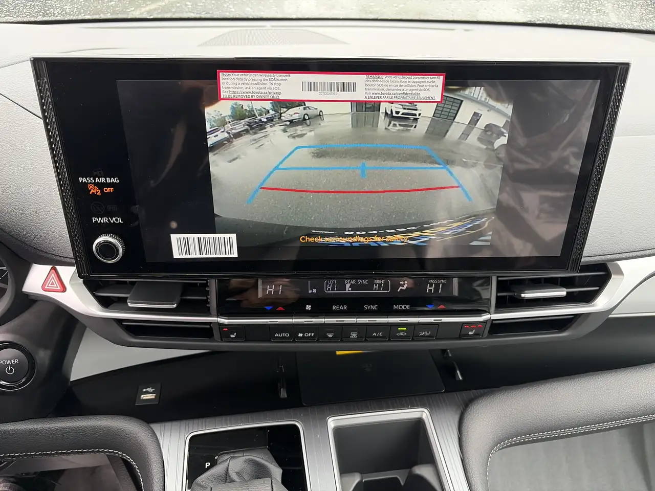 Toyota Sienna снимка Toyota Sienna