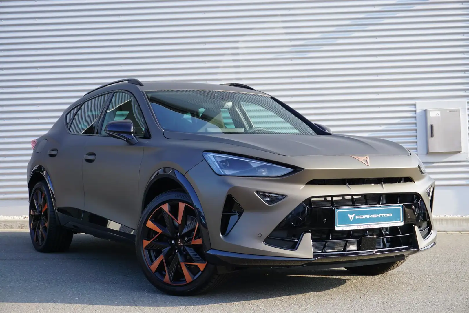CUPRA Formentor VZ 1.5 E-HYB. DSG MATRIX-LED/NAVI Bronze - 2