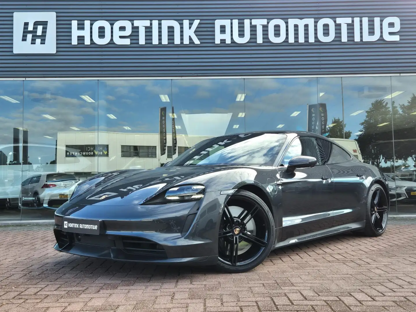 Porsche Taycan Turbo 93 kWh | Bijrijder-Display | Alcantara | Key Grijs - 1