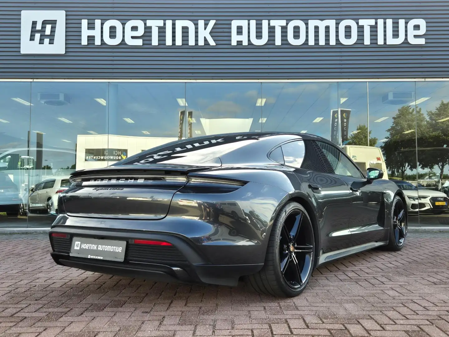 Porsche Taycan Turbo 93 kWh | Bijrijder-Display | Alcantara | Key Grijs - 2