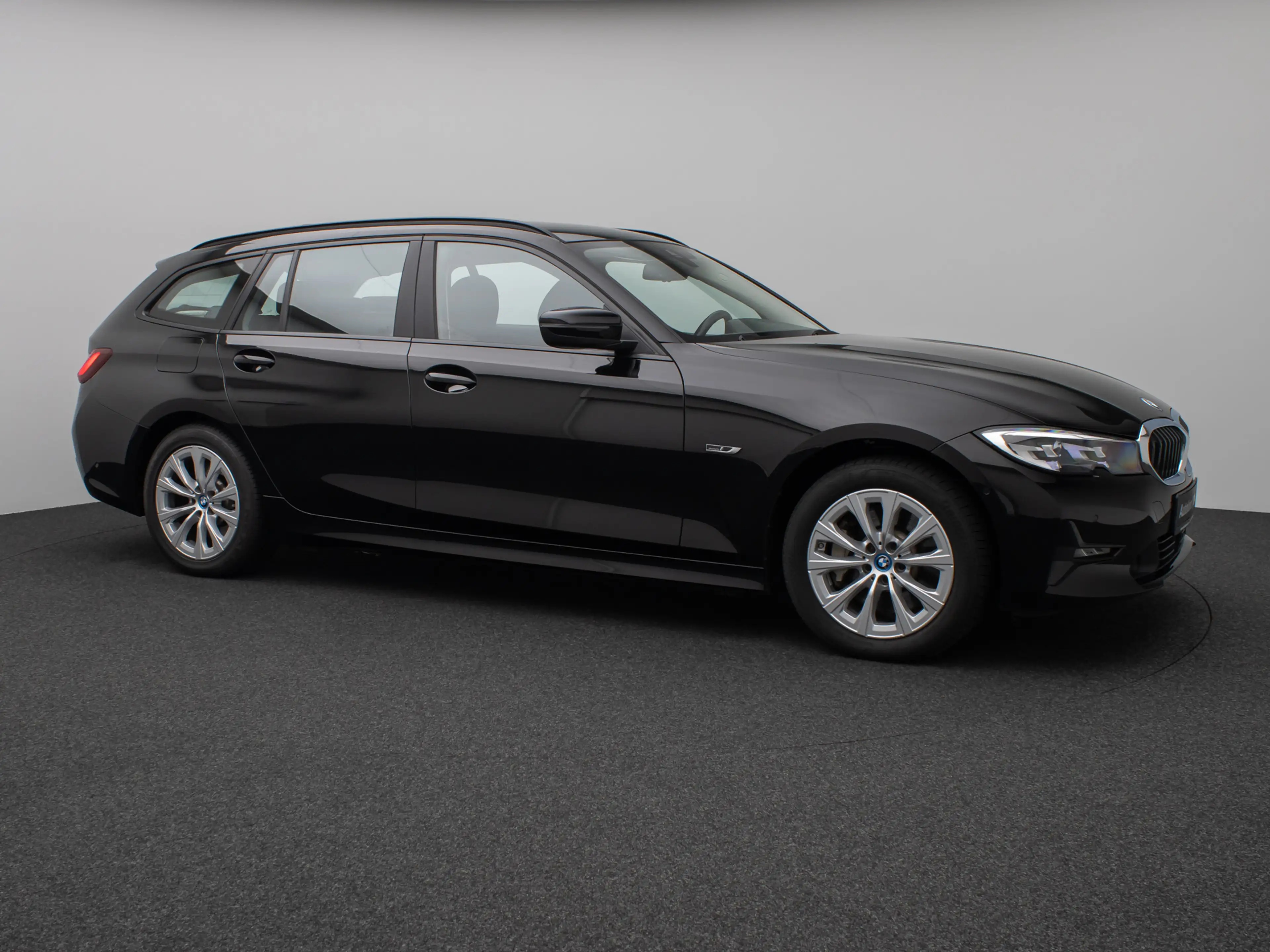 BMW 330 Stop&Go DAB Kamera Alarm MSportleder 17Zoll — photo 4