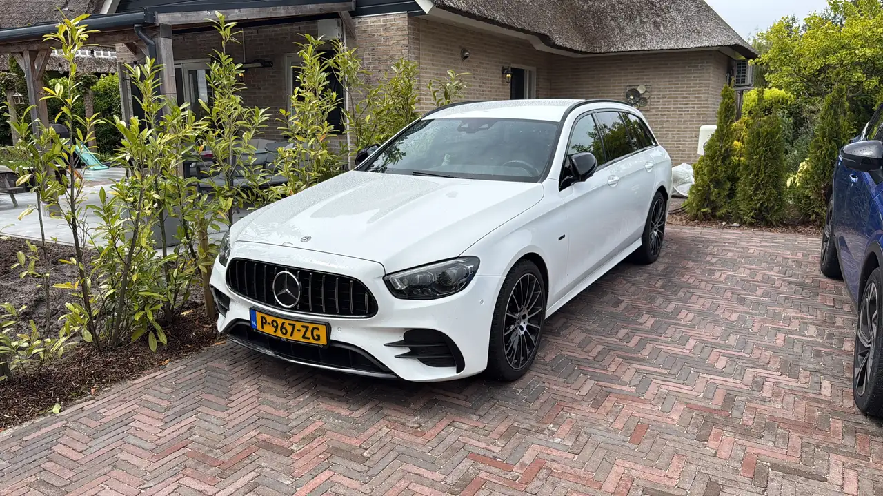 Mercedes-Benz E 300