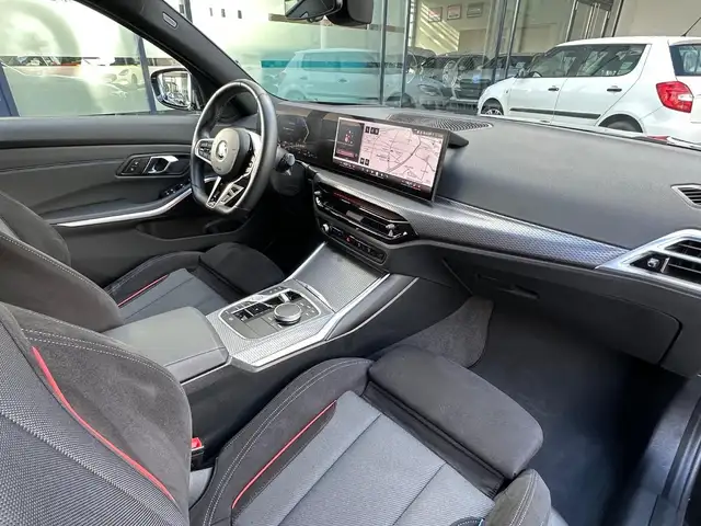 BMW 3 Series view 6