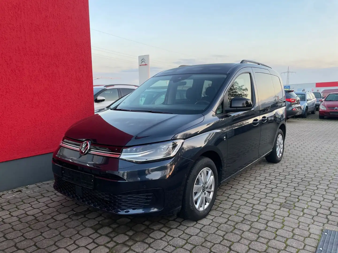 Volkswagen Caddy Life*7-SITZER*NAVI*DAB*SITZHEIZUNG* Blau - 1