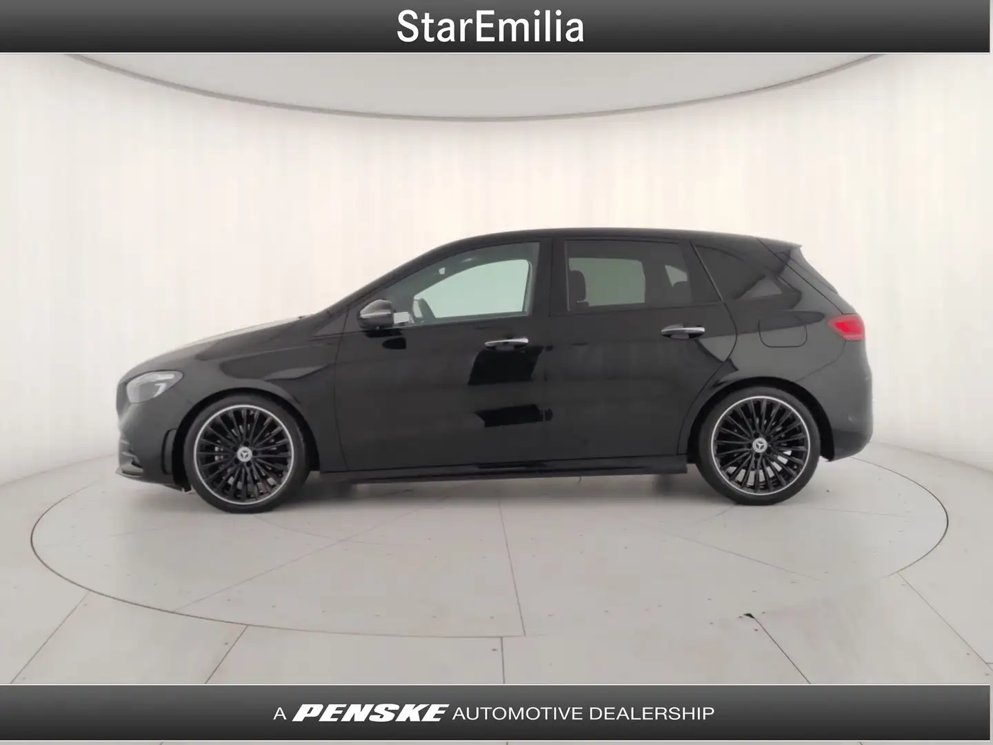 Mercedes-Benz B 180 B 180 d Automatic Advanced Plus AMG Line Nero - 2