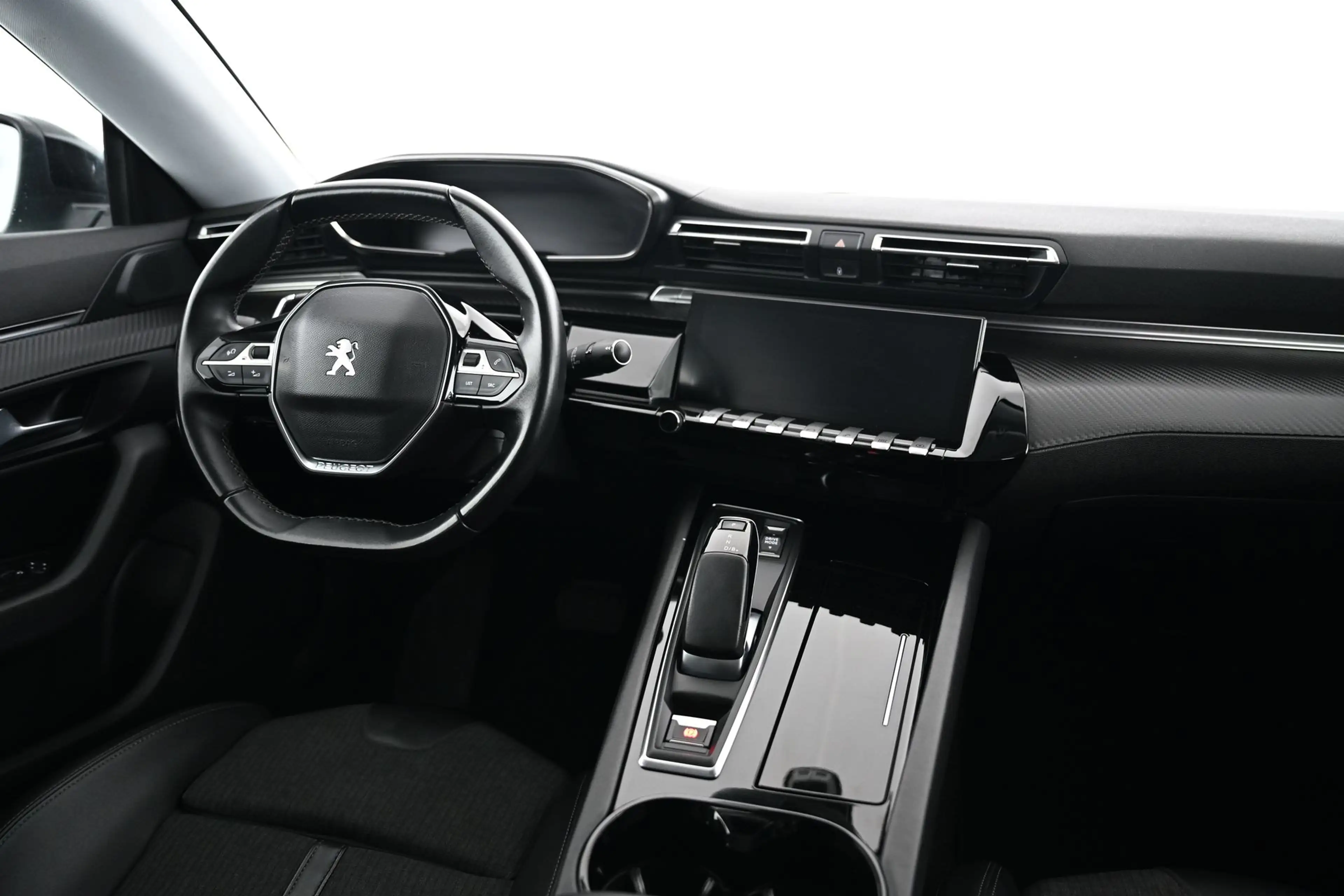 Peugeot 508 Hybrid 225 Allure Pack Puretech/El 225 EAT8 HA Pi — photo 18
