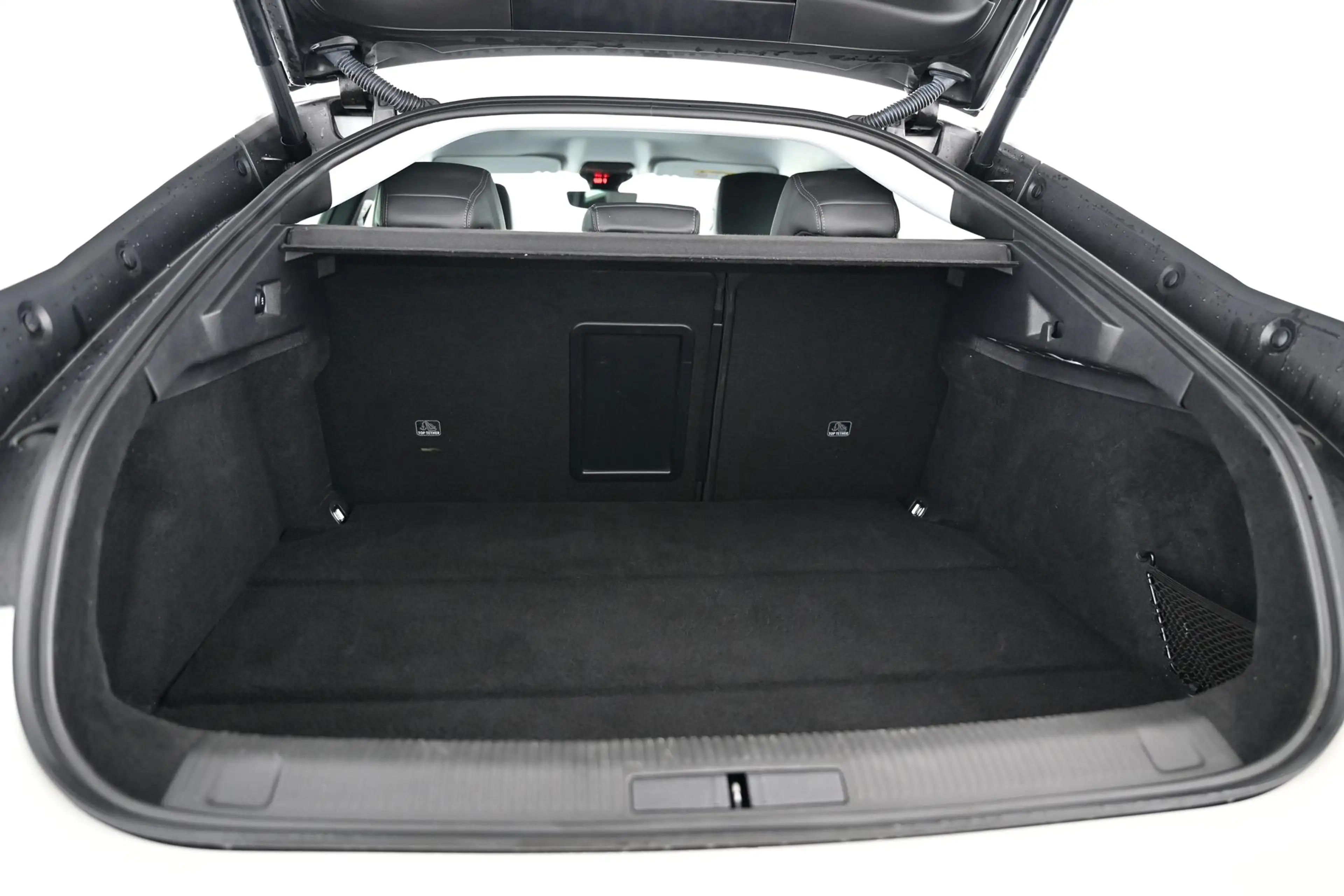 Peugeot 508 Hybrid 225 Allure Pack Puretech/El 225 EAT8 HA Pi — photo 33