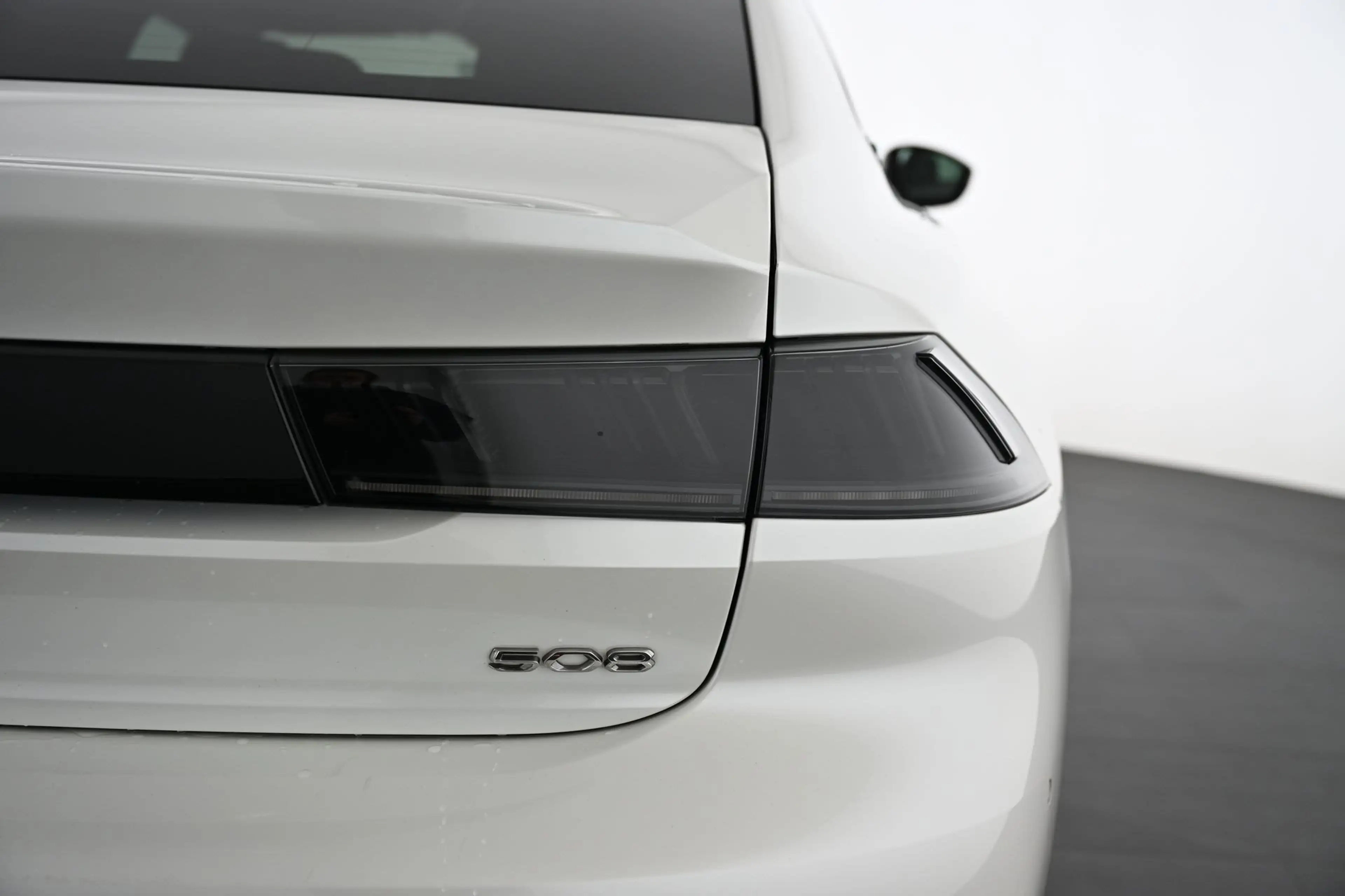 Peugeot 508 Hybrid 225 Allure Pack Puretech/El 225 EAT8 HA Pi — photo 14