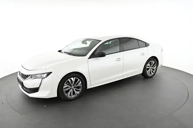 Peugeot 508 view 3