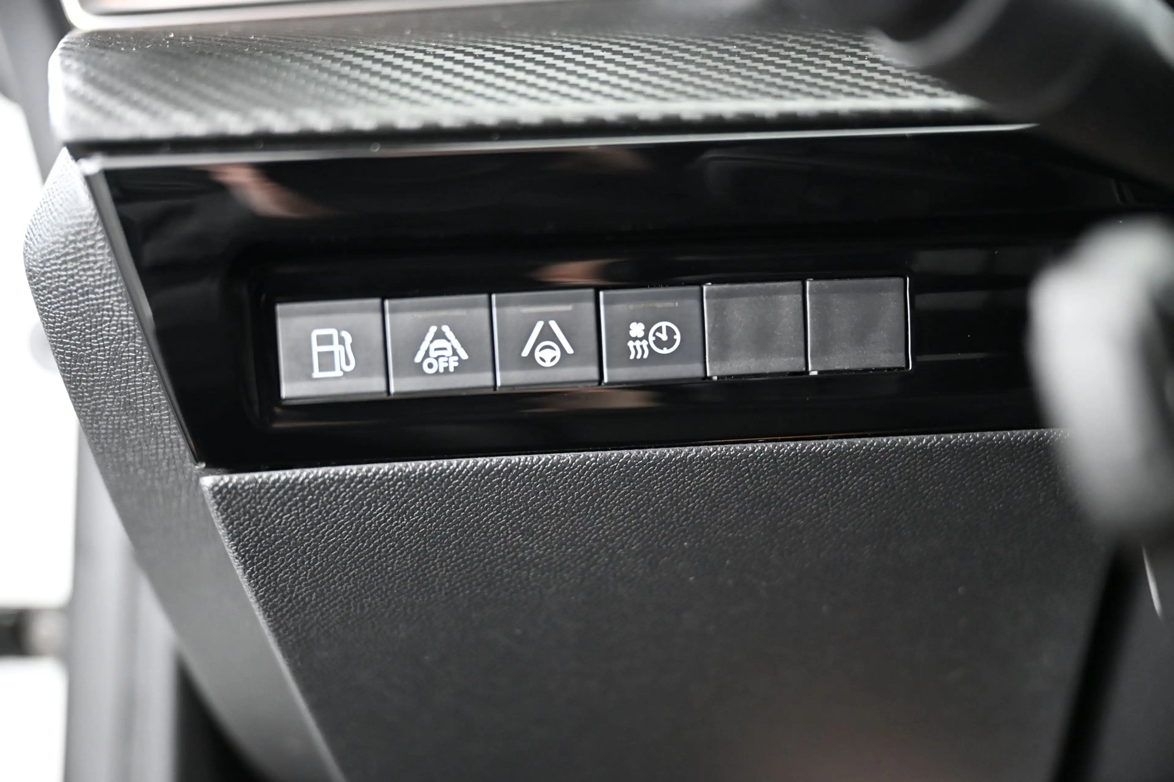 Peugeot 508 Hybrid 225 Allure Pack Puretech/El 225 EAT8 HA Pi — photo 28