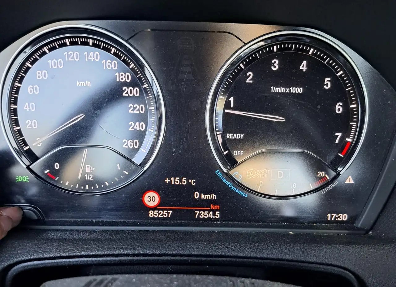 BMW 220