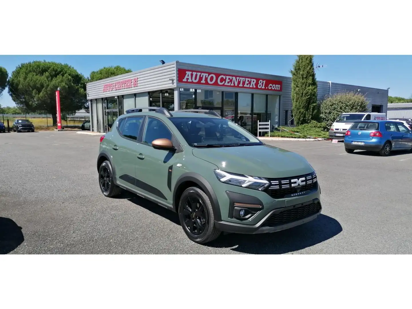 Dacia Sandero 1.0 ECO-G 100 Stepway Extême +SIEGES AV CHAUFFANT Vert - 1