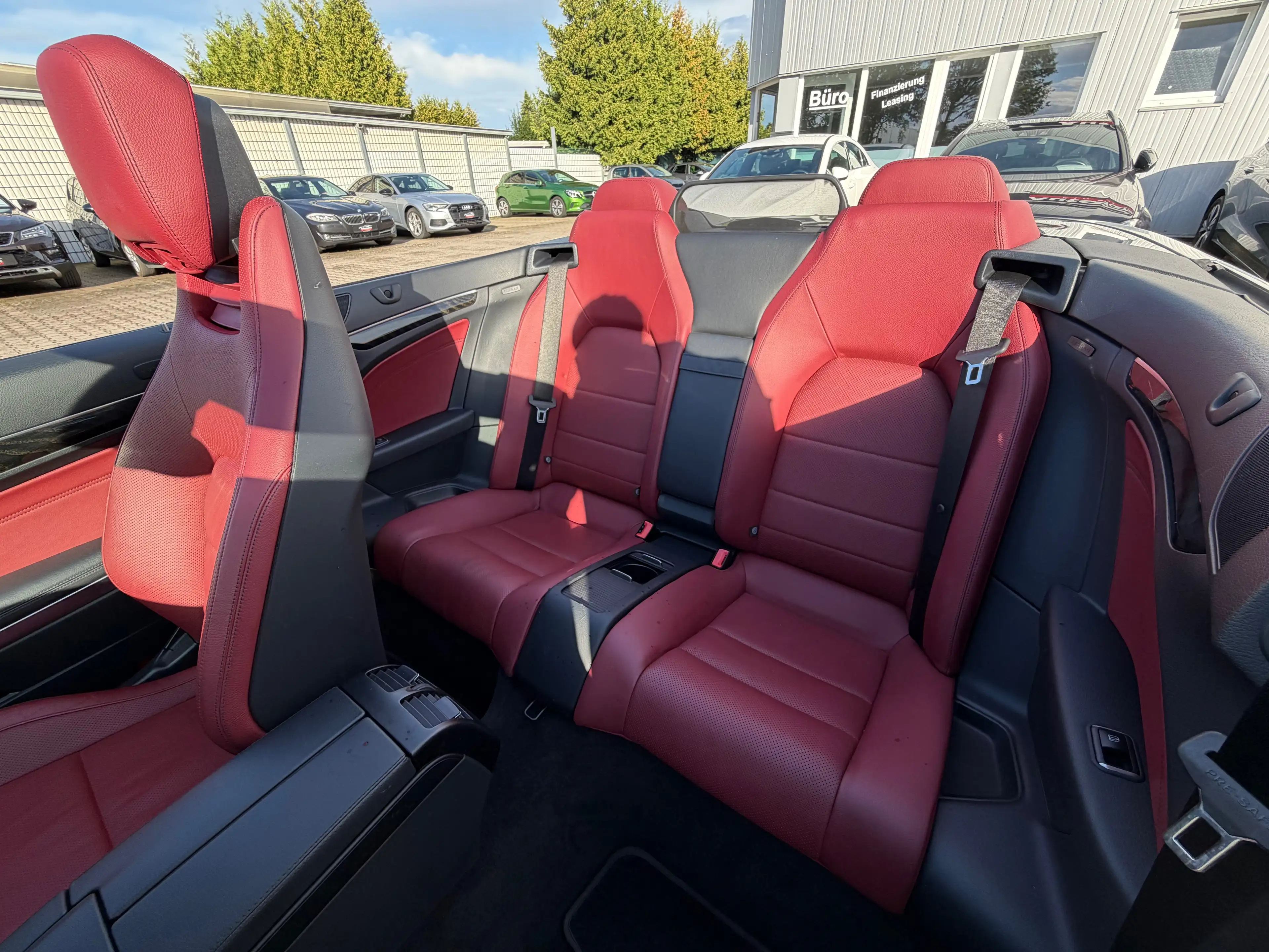 Mercedes-Benz E 250 d Cabrio BlueTec *Finanzierung möglich — photo 11