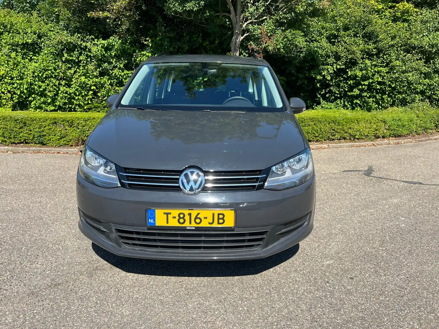 Volkswagen Sharan 1.4 TSI Automaat / 7 persoons / sensoren / Airco Grijs - 2