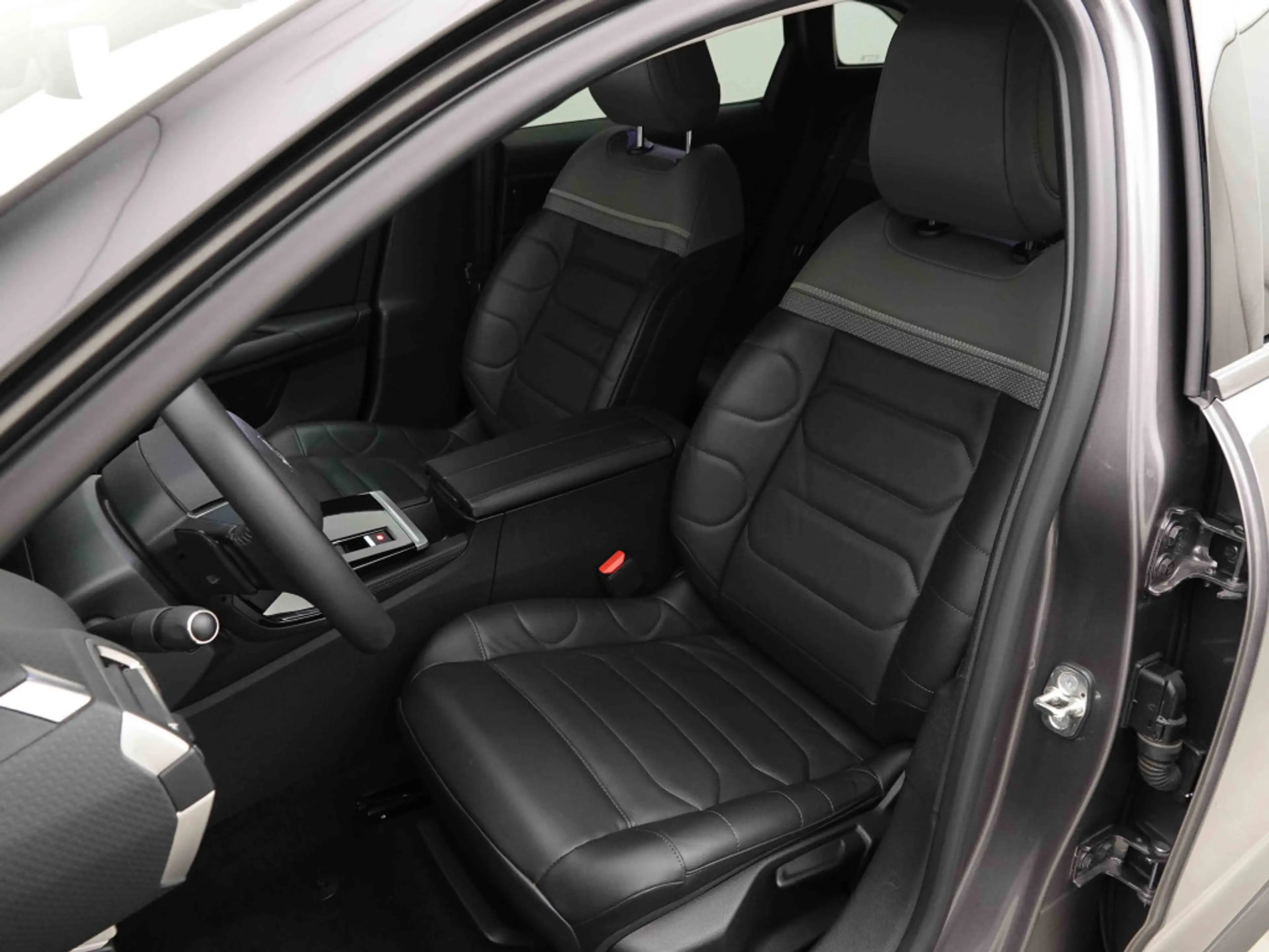 Citroen C5 X 1.2 T 130 AUT Shine | Leather | Keyless | GPS | Head Up — photo 7
