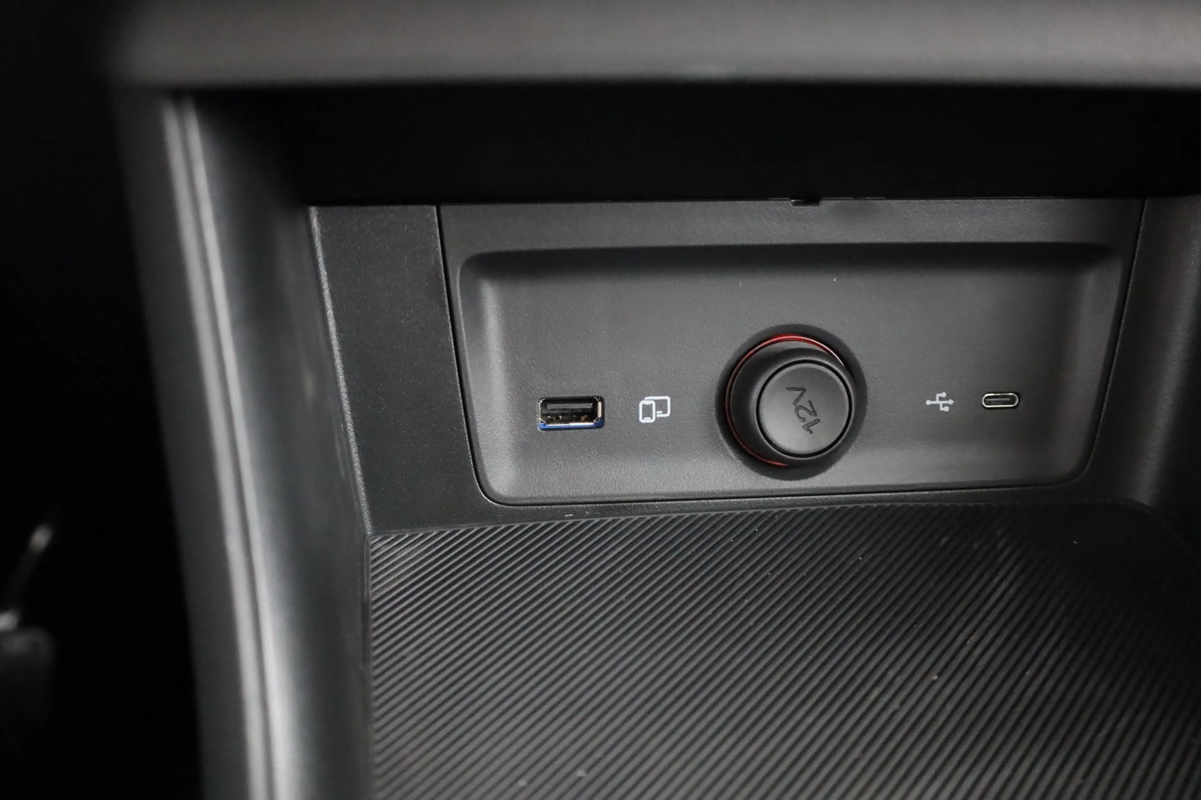 MG ZS 1.5 VTi Comfort Navi Kamera PDC Klima DAB — photo 13