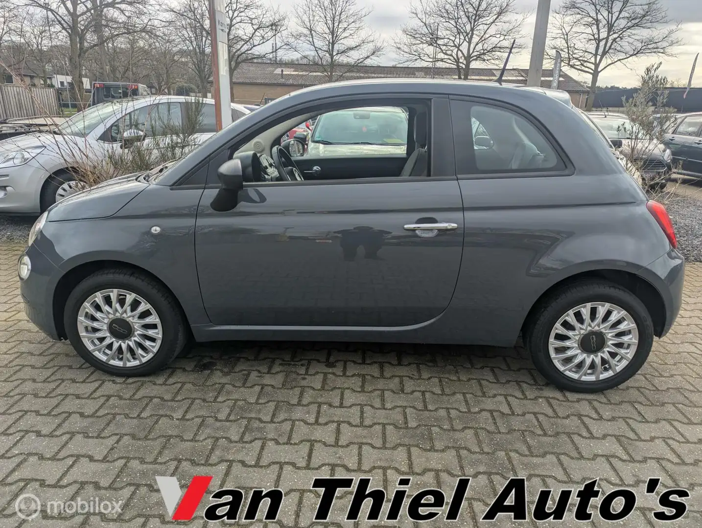 Fiat 500 1.2 Lounge Grau - 2
