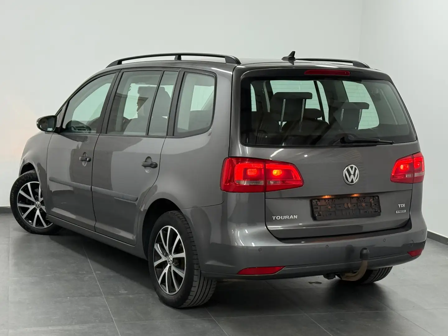 Volkswagen Touran 1.6 CR TDi 7Places - Euro5 - Airco - Carnet Silber - 2