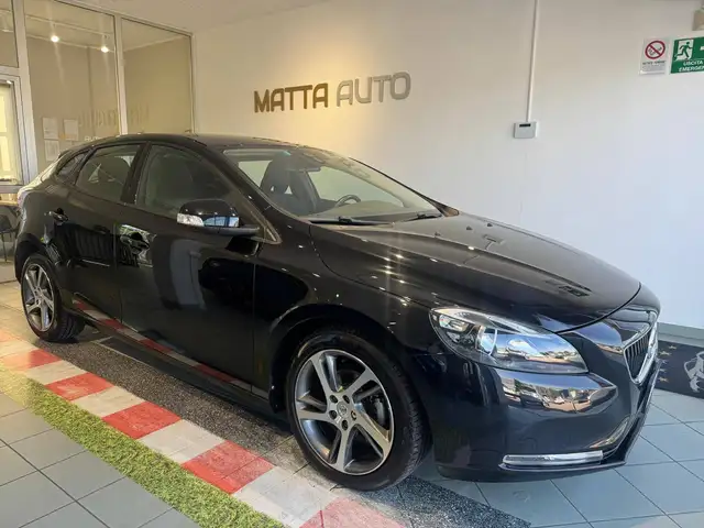 Volvo V40 ADATTA ANCHE A NEOPATENTATI! PREZZO REALE!