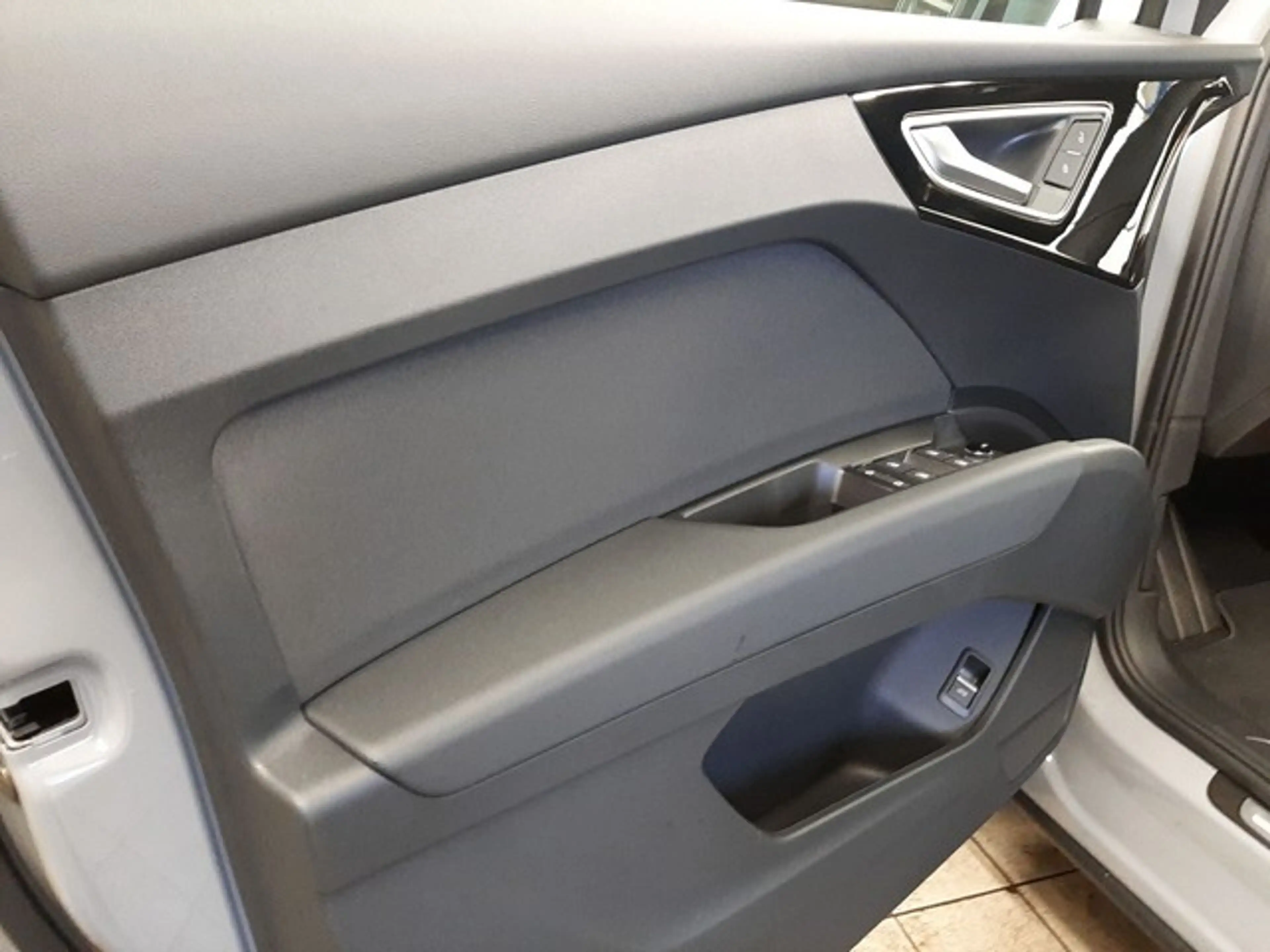 Audi Q4 e-tron Sportback 40 AHK Navi eleHeck Kamera — photo 13